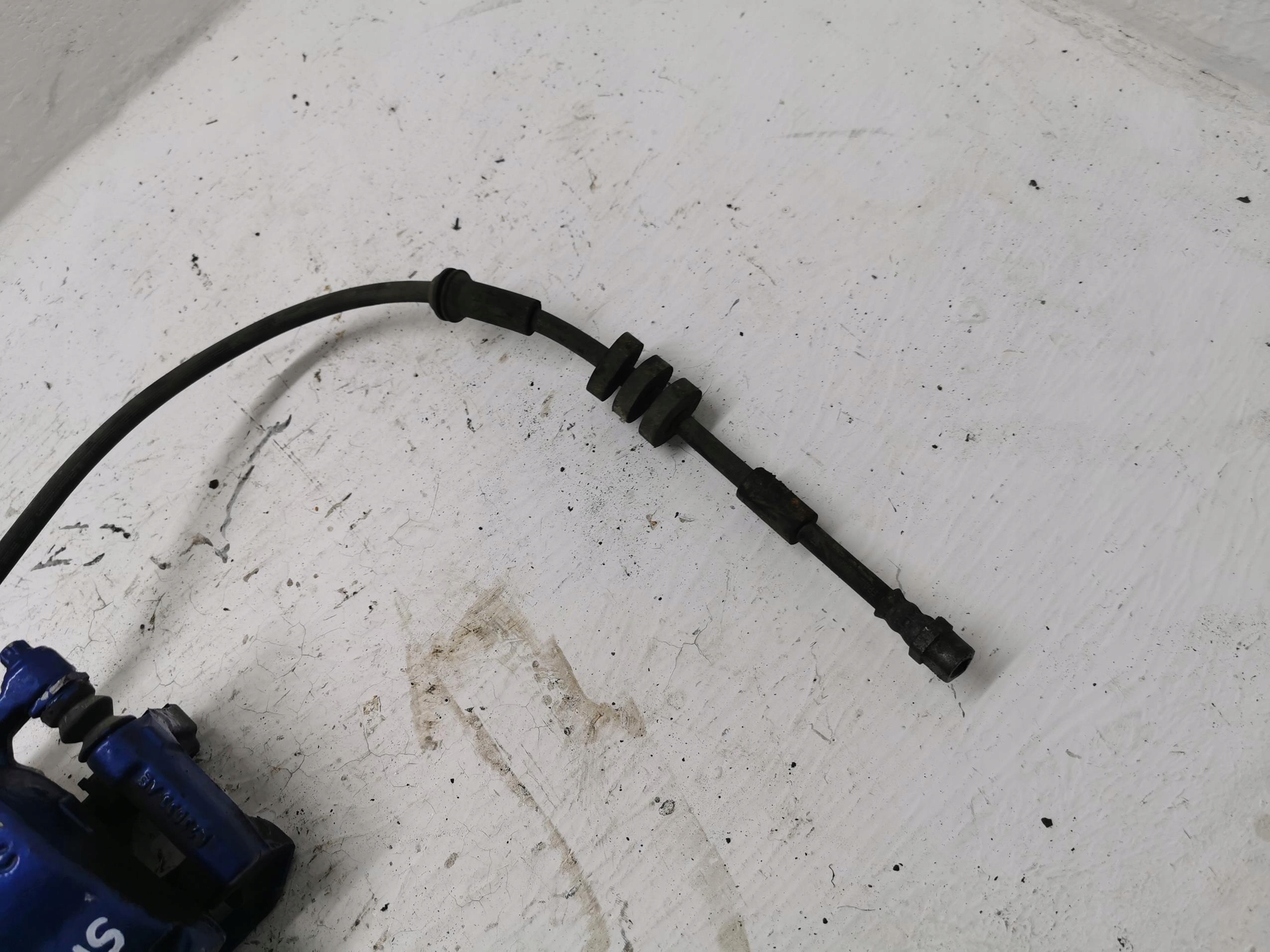 caliper brake left front MERCEDES A-KLASA W177