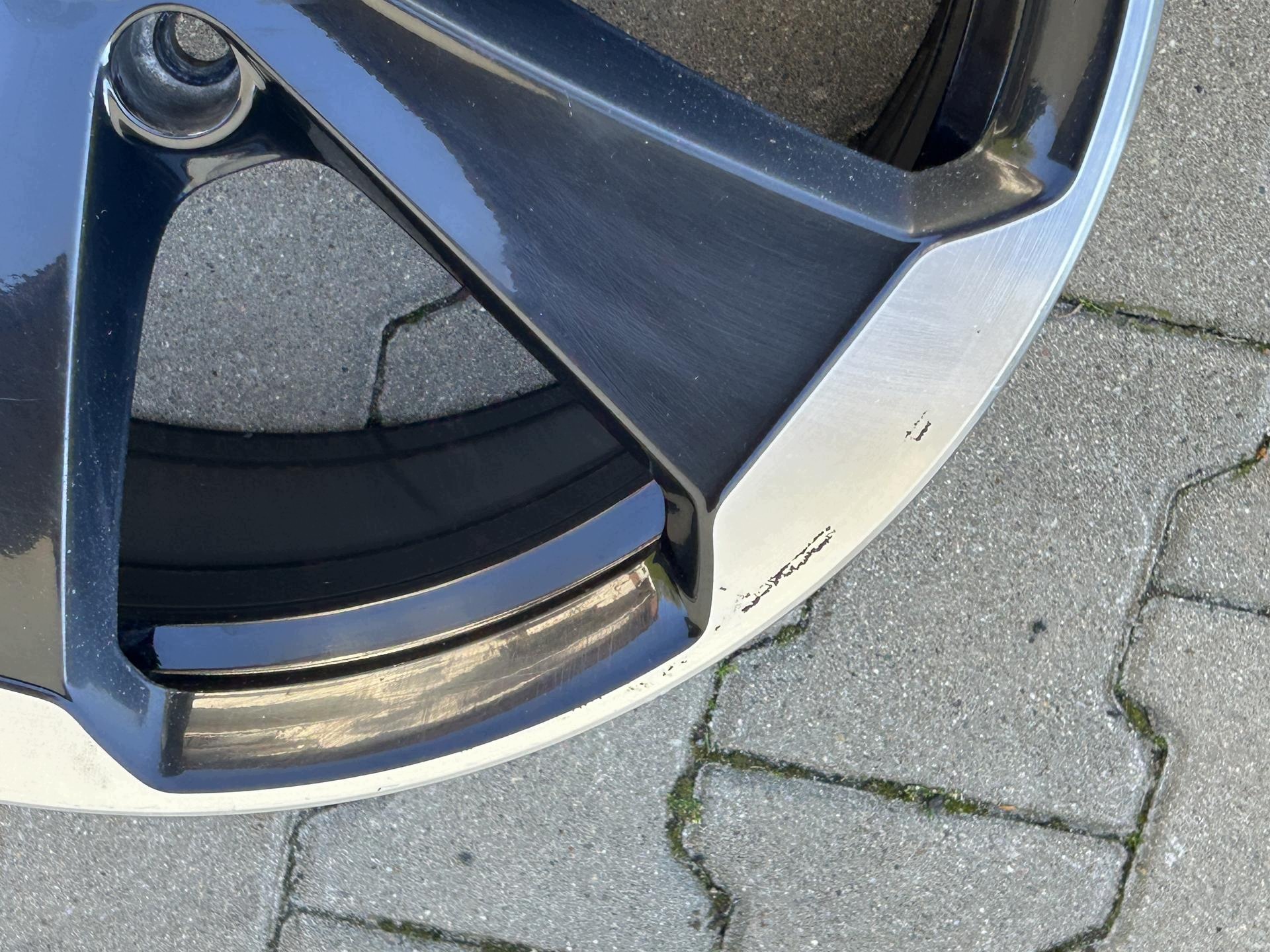 disk hliníkový disk 19 VOLKSWAGEN GOLF VI 2008-2012 5K0601025AB