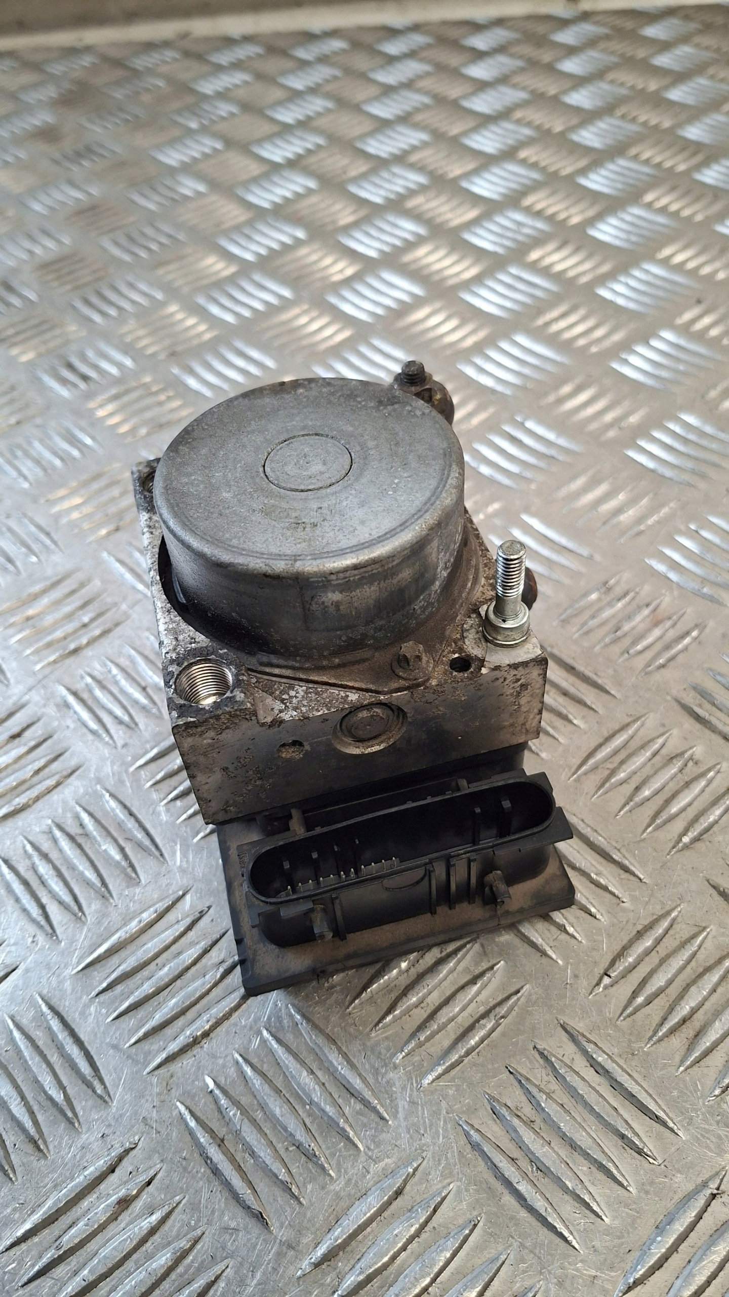 pump ABS OPEL CORSA D 1.2