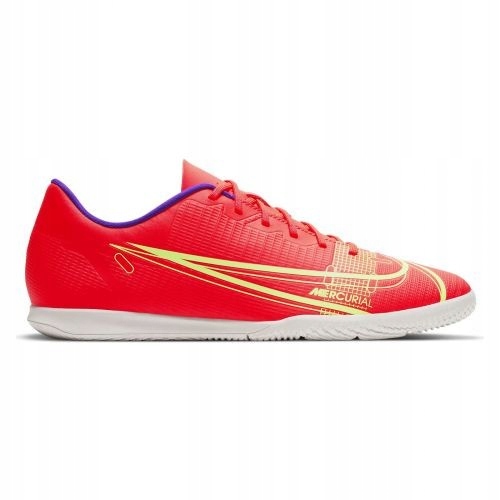 Fotbalová Obuv Turfy Nike CV0945 Velikost 37,5