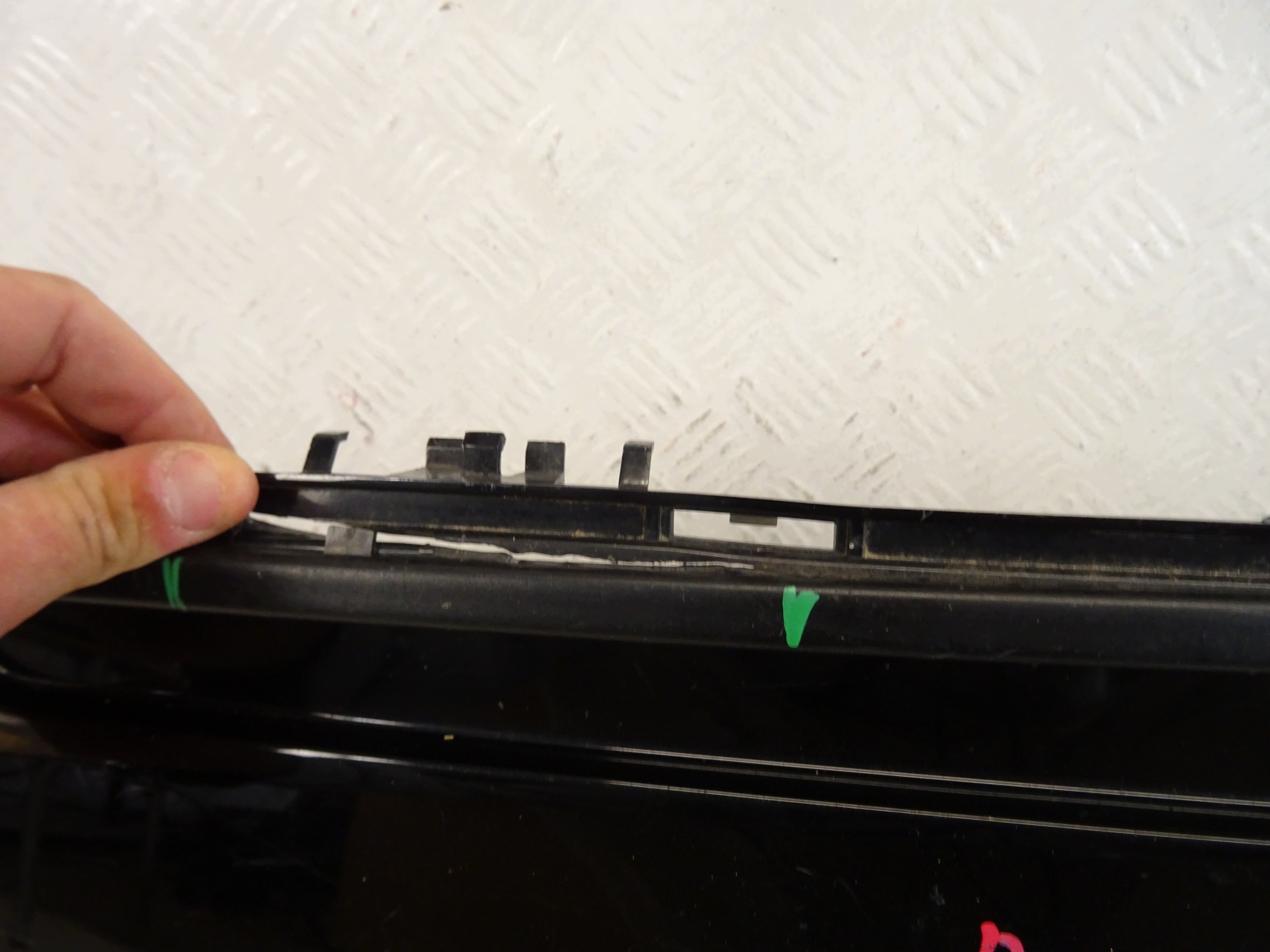 grid of a bumper front central FORD S-MAX MK1 LIFT AM21-17B968-B