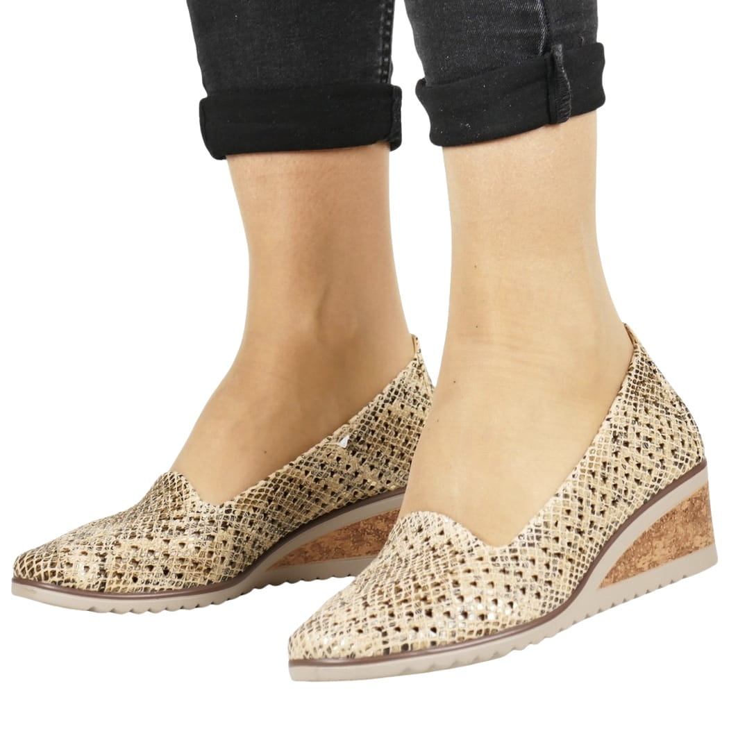 Polobotky Na Koturnu Prolamované, Vyřezané, Béžové, Hadí, Pohodlné, Velikost 38