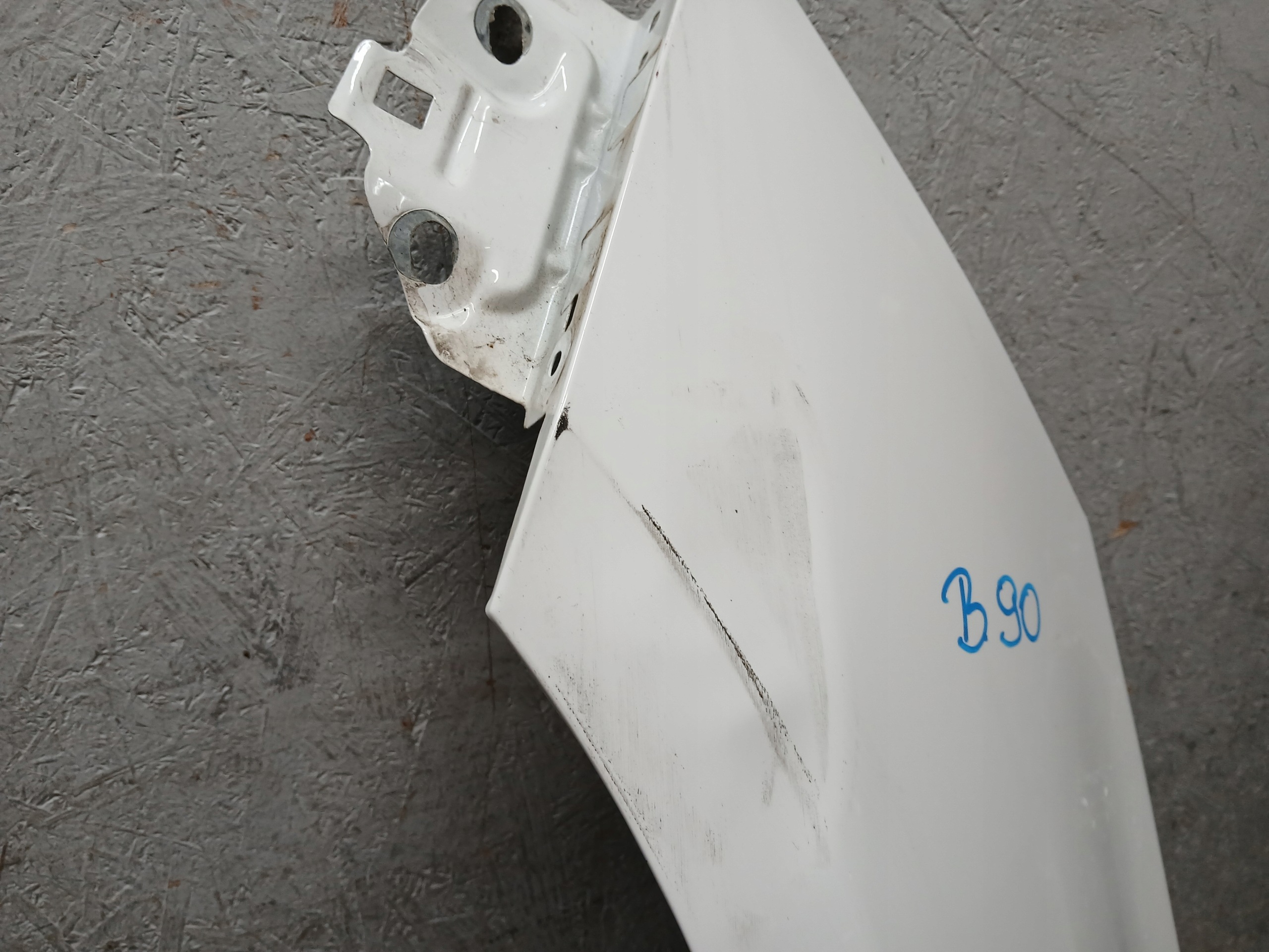blatník předek levý OPEL CORSA F