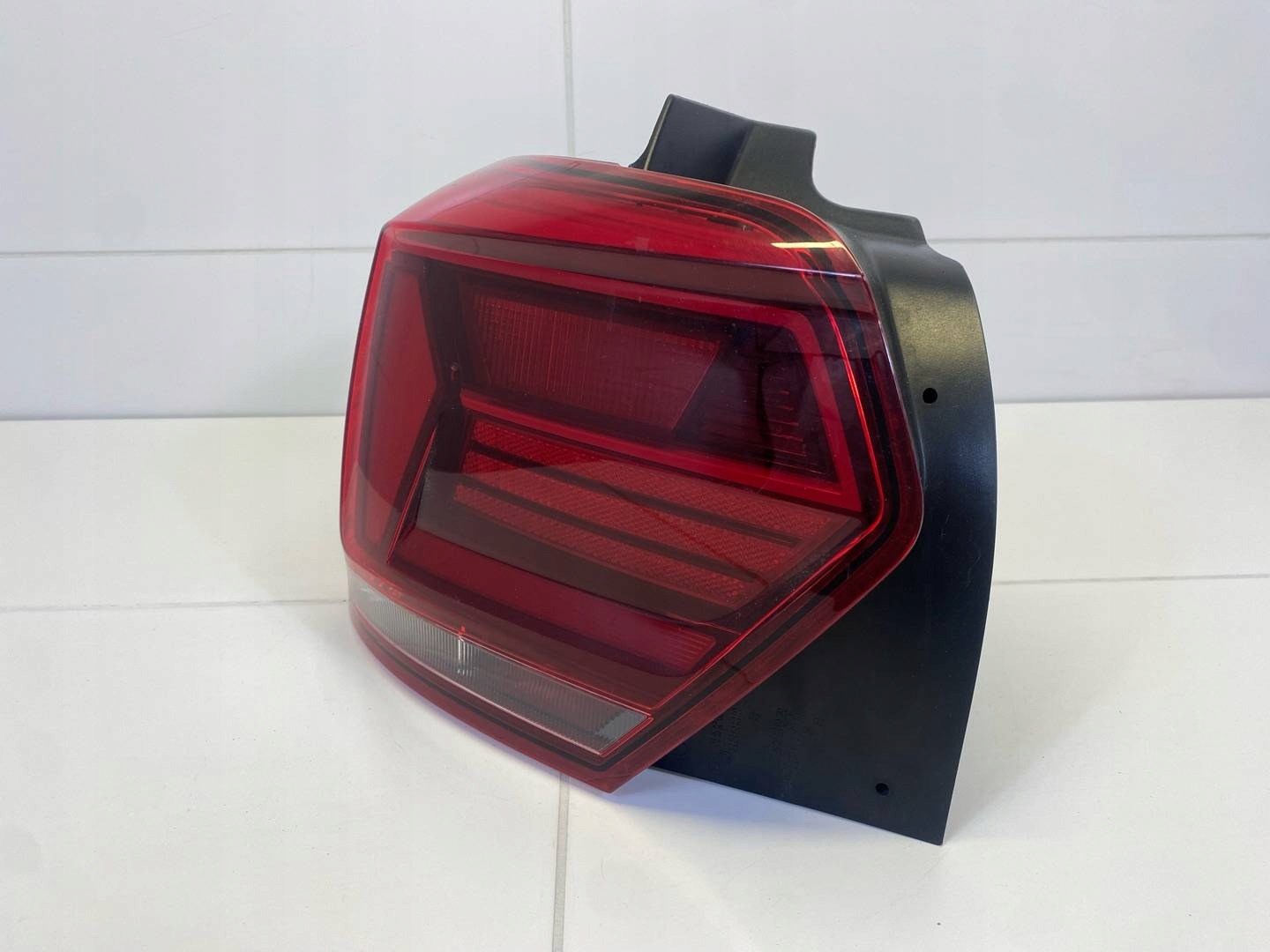 light rear left side Volkswagen Polo 6 2020 2G0945095B