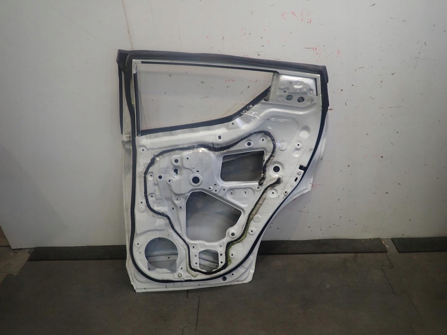 TÜR HECK HINTEN RECHTS TOYOTA CHR 2016