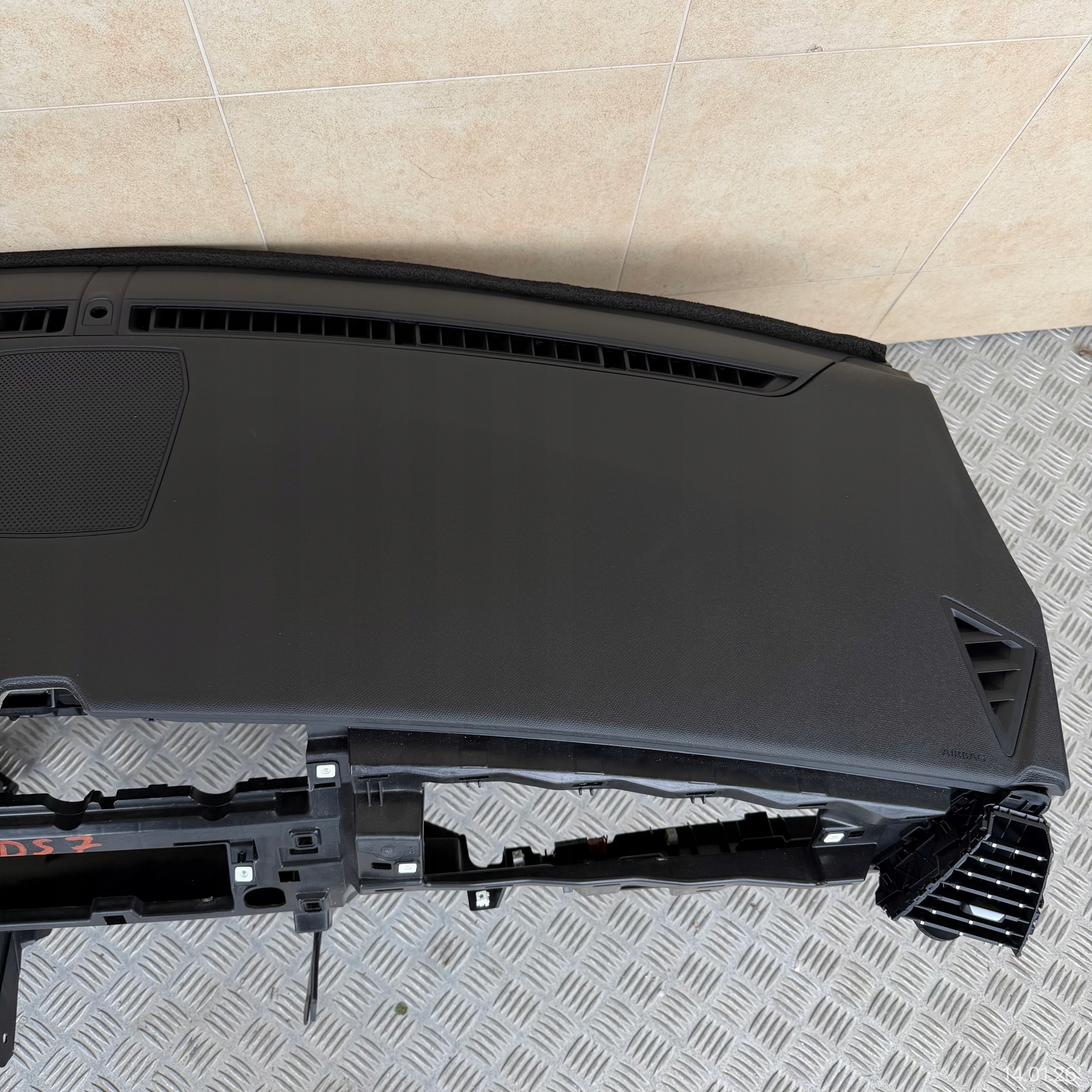 dashboard complete airbag console tension belts cockpit CITROEN DS7 LIFT CROSSBACK 2022