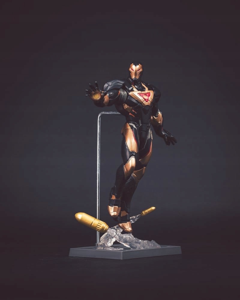 McFarlane Toys Marvel Rivals Collection Iron Man Iron Man (Chase)