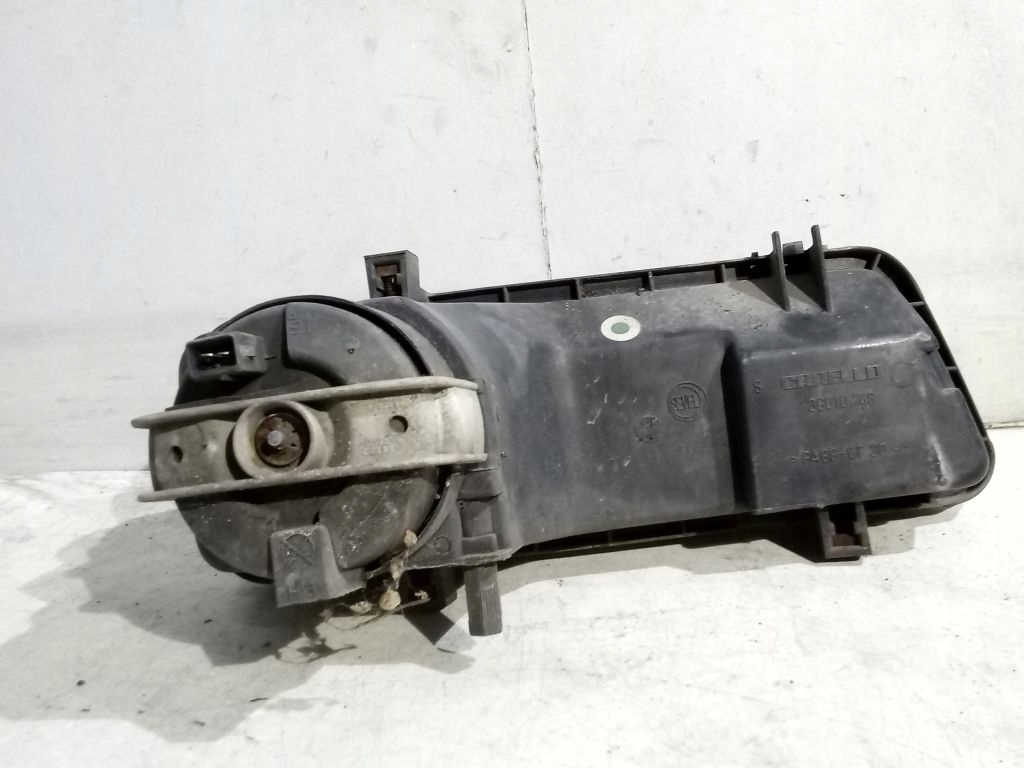 Peugeot 806 Nebelscheinwerfer links