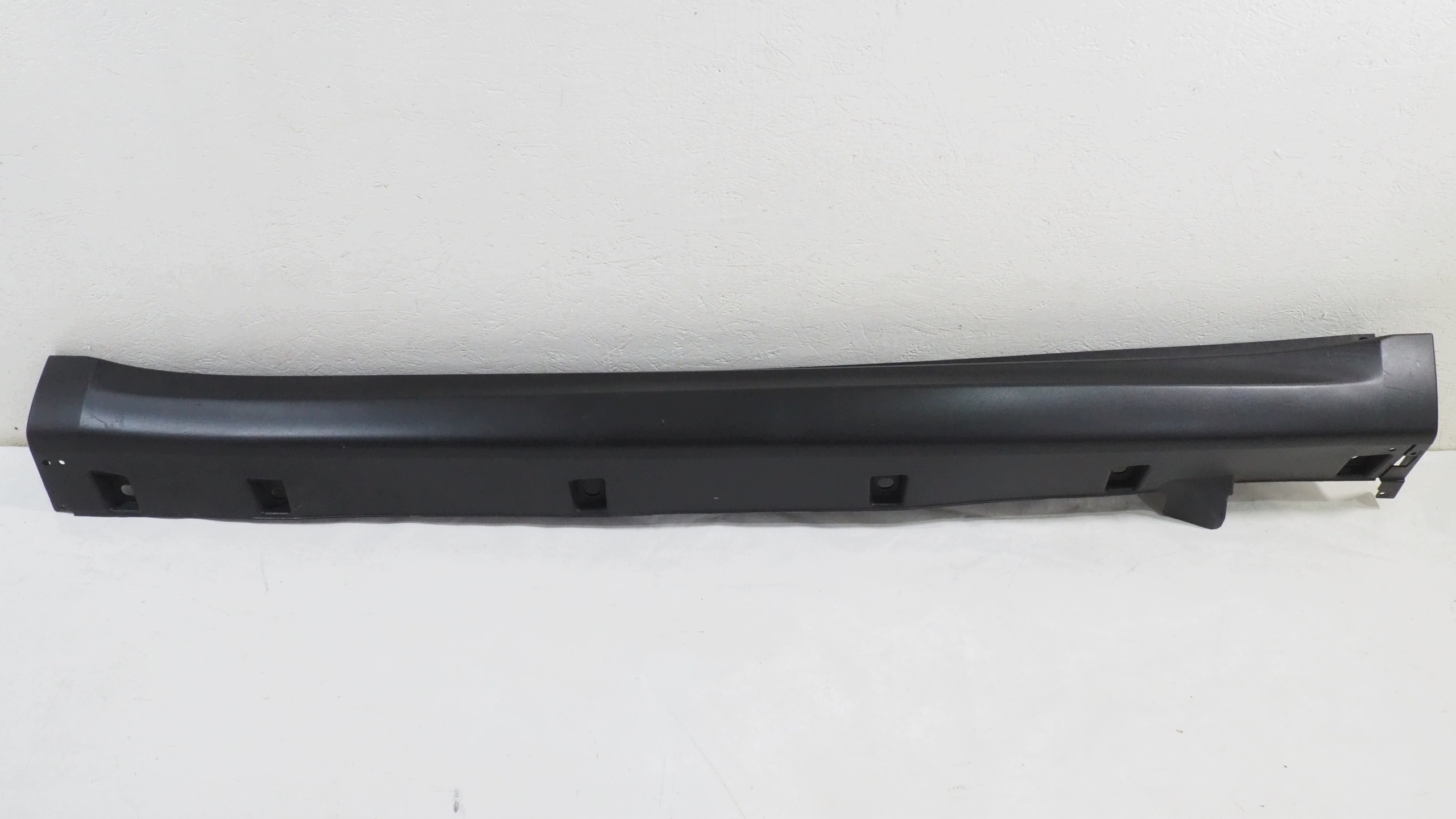 Suzuki Vitara III moulding threshold left 77241-54P0