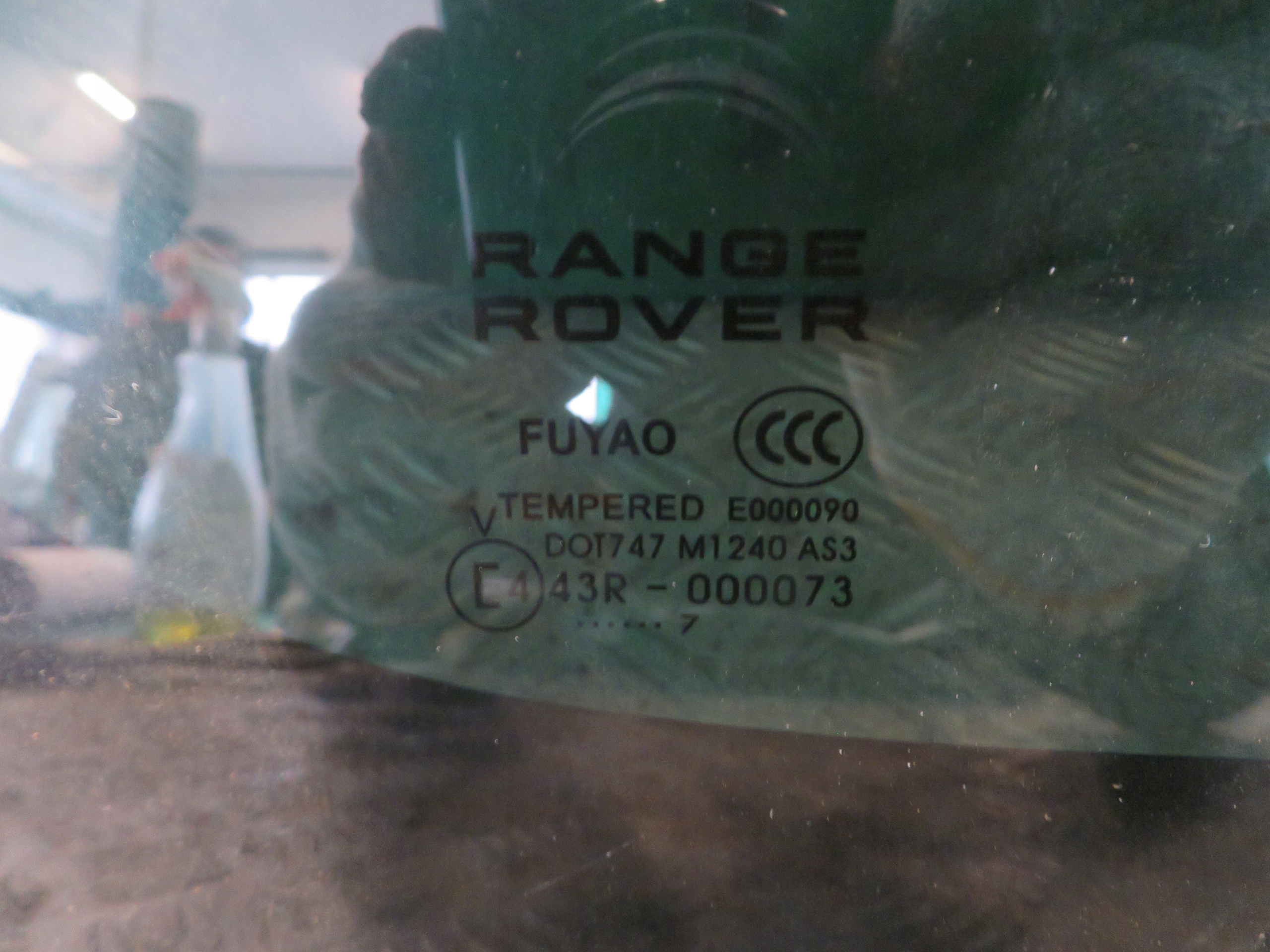 window left rear part RANGE ROVER VOGUE 17R CK52-29601