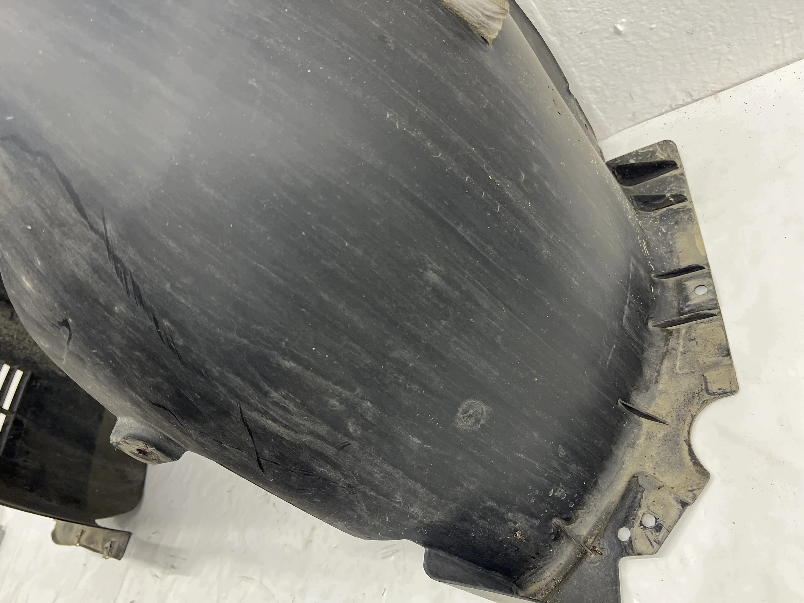 mudguard right front komplet 5H0805912K 5H0805970A - VW GOLF VIII 2019