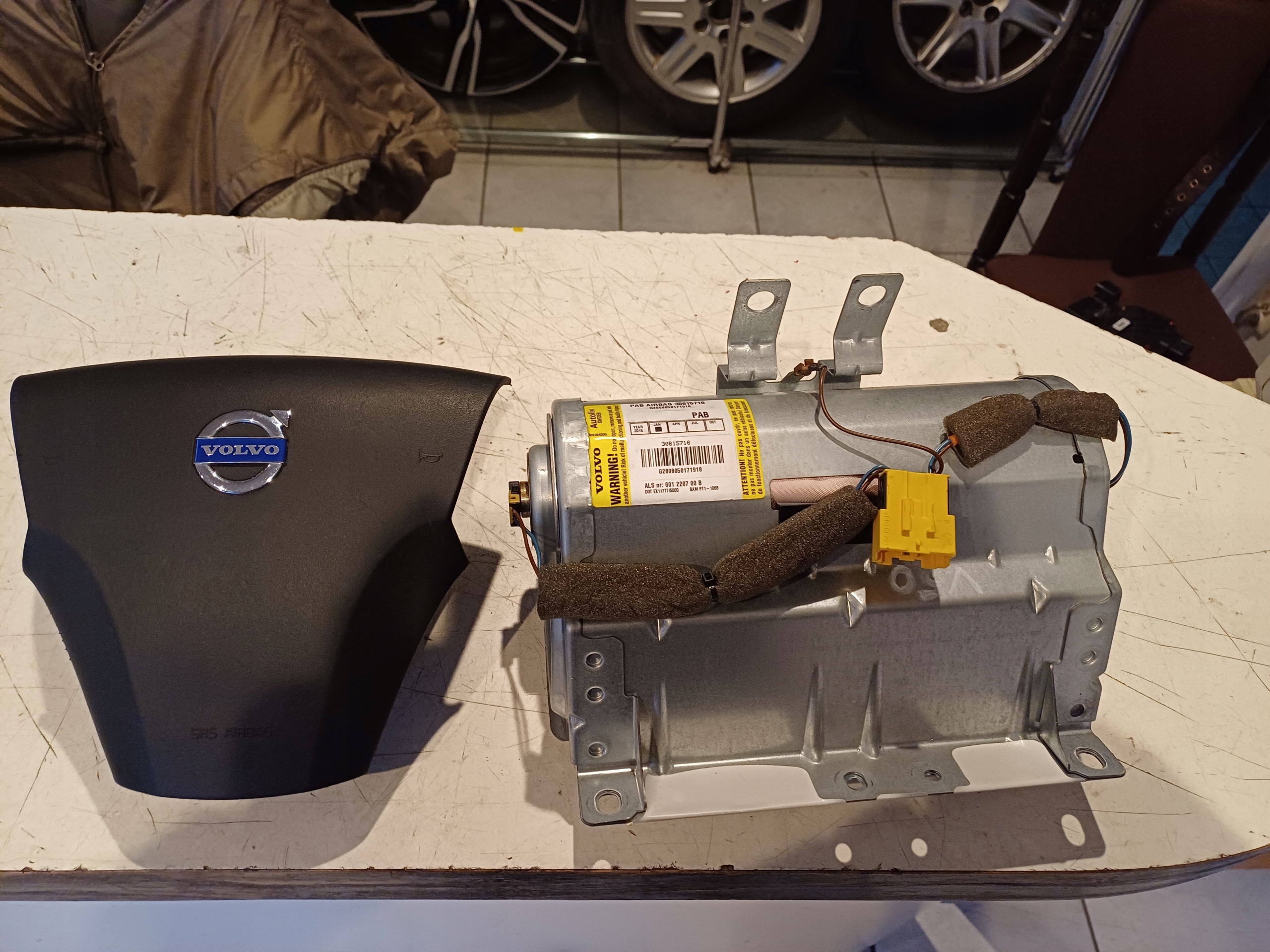 подушка водители и пассажира volvo S40 V50 C30 C70