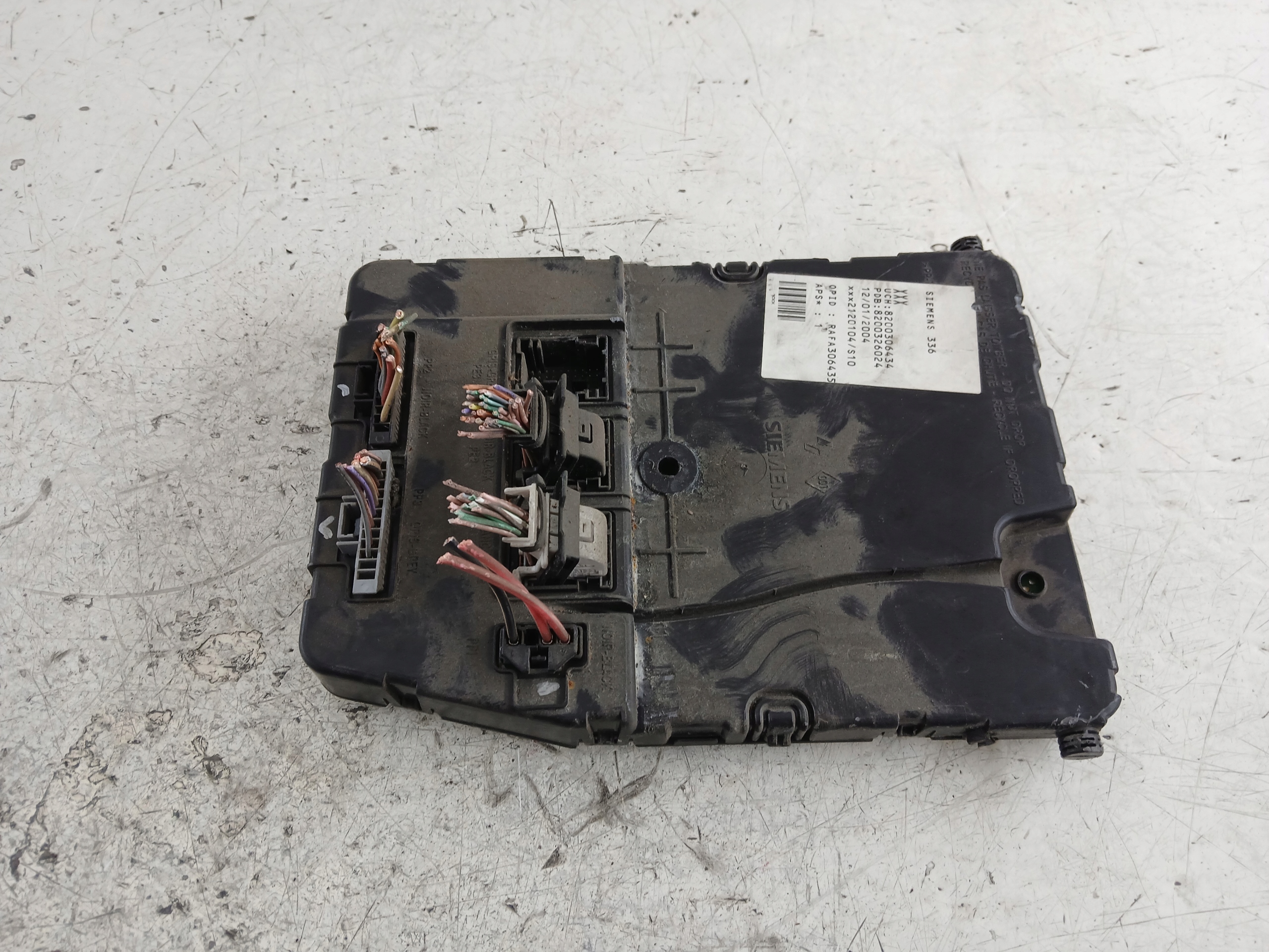 RENAULT MEGANE II Module fusibles Module UCH 8200306434