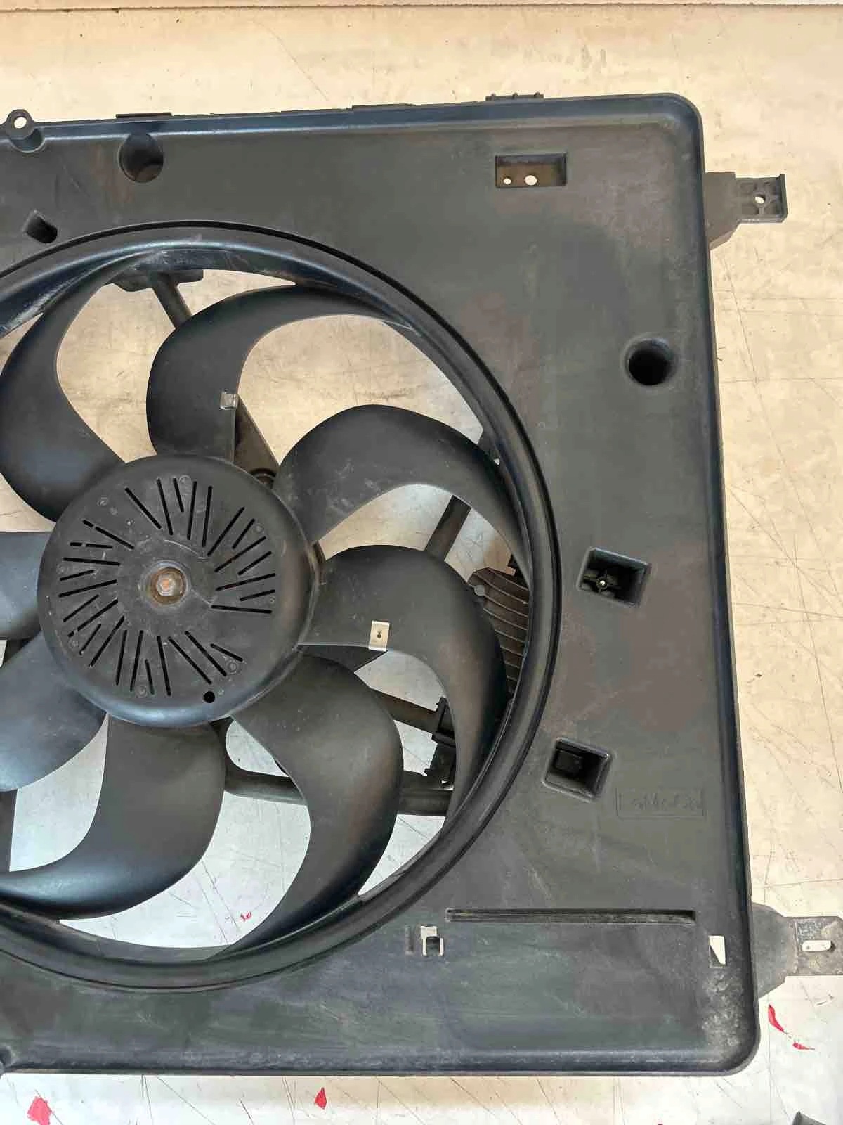 obal ventylátora ventilátor Volvo V60 a S60 II 2.0 TDCI