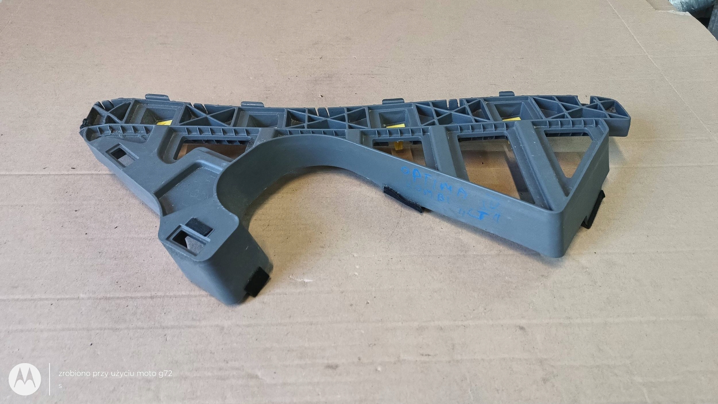 KIA OPTIMA IV KOMBI bumper bracket left rear part 86613-D4300 2019R