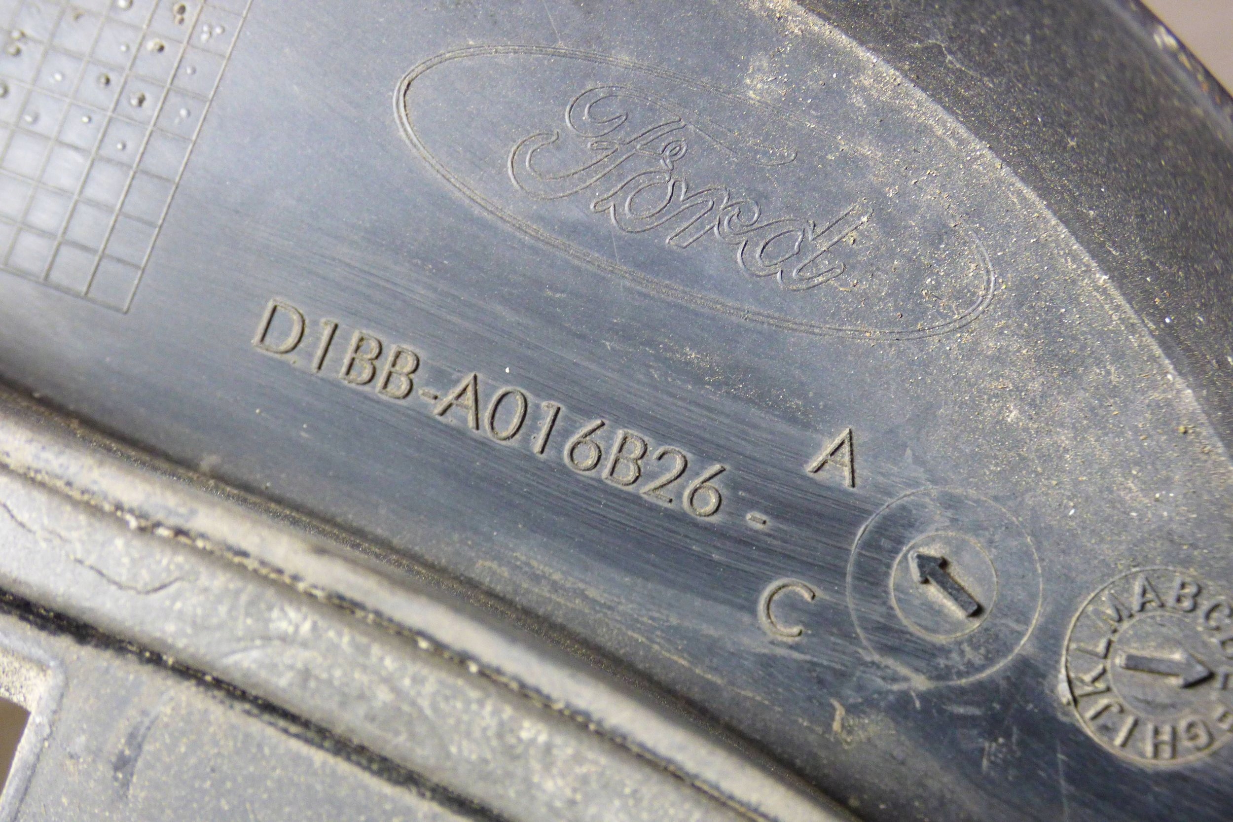 Ford Fiesta MK7 torpedo lower D1BB-A016B26-A st.BDB EUROPA