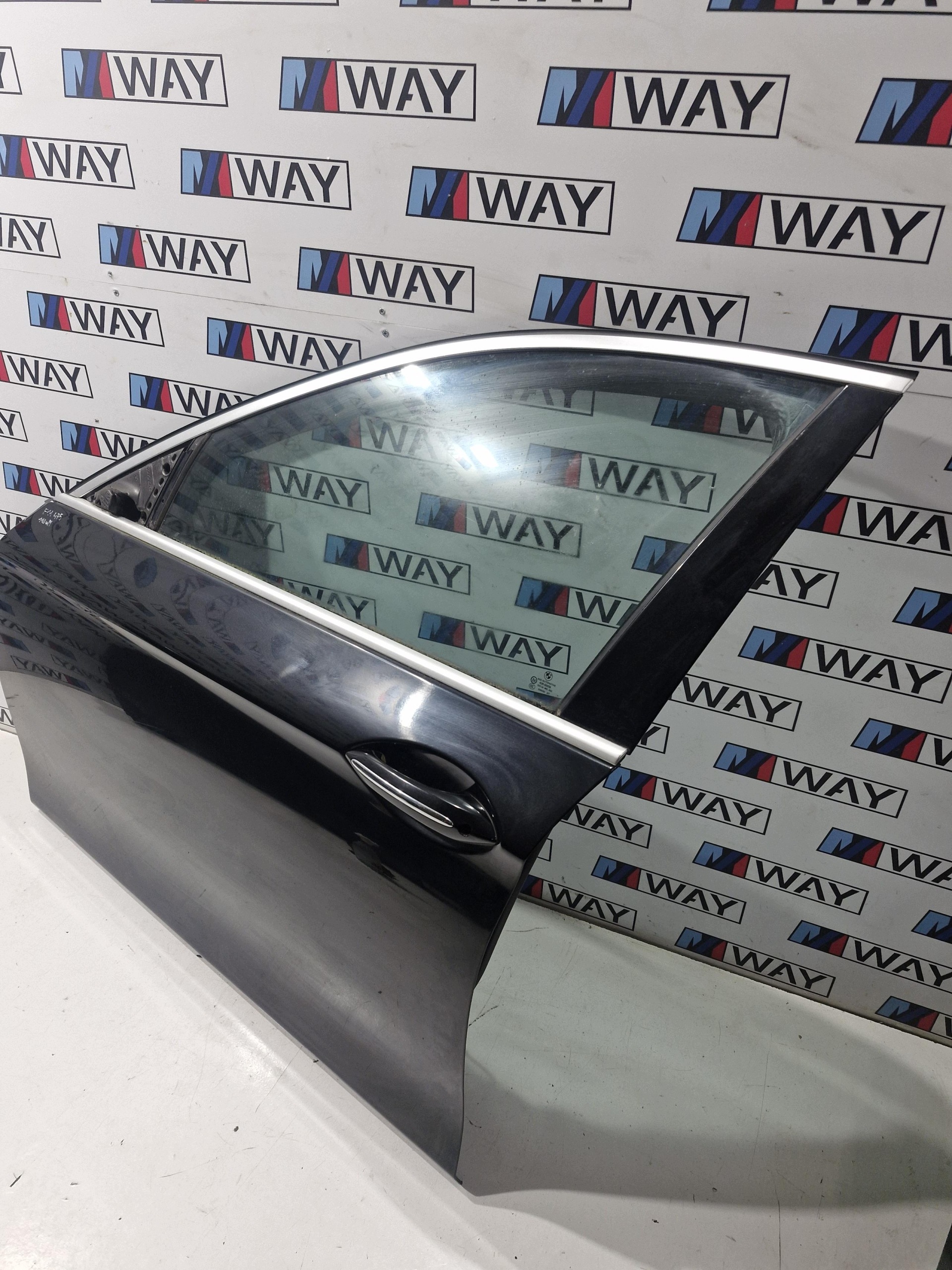 BMW F11 door left left front 475 BLACK SAPPHIRE