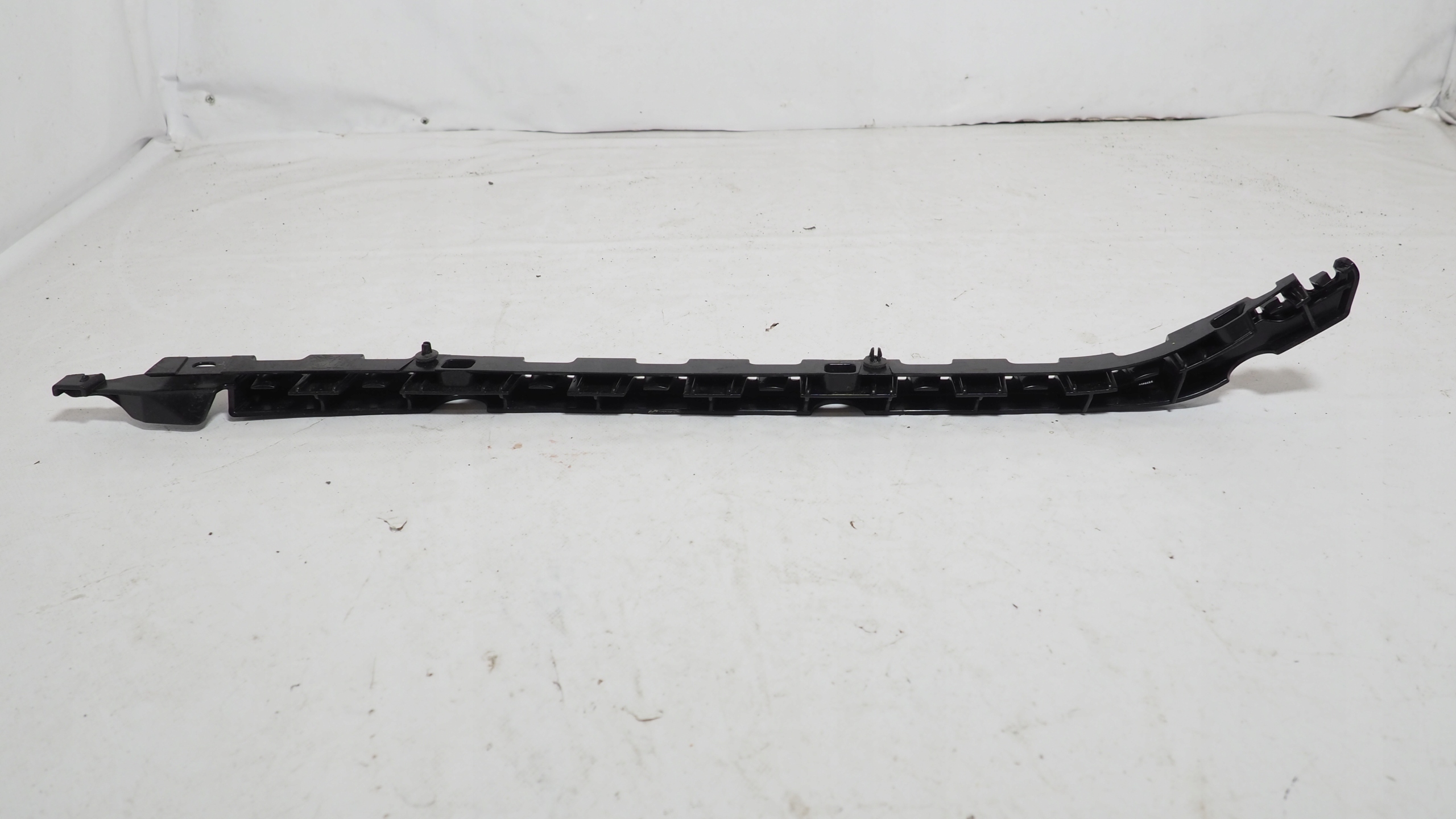 Mercedes E Klasa W212 bumper bracket left rear part A2128851163