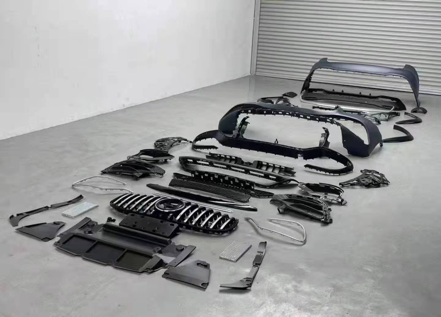 MERCEDES GLS X167 BODYKIT GLS63 AMG GLS 63 Numer katalogowy części AEX167B