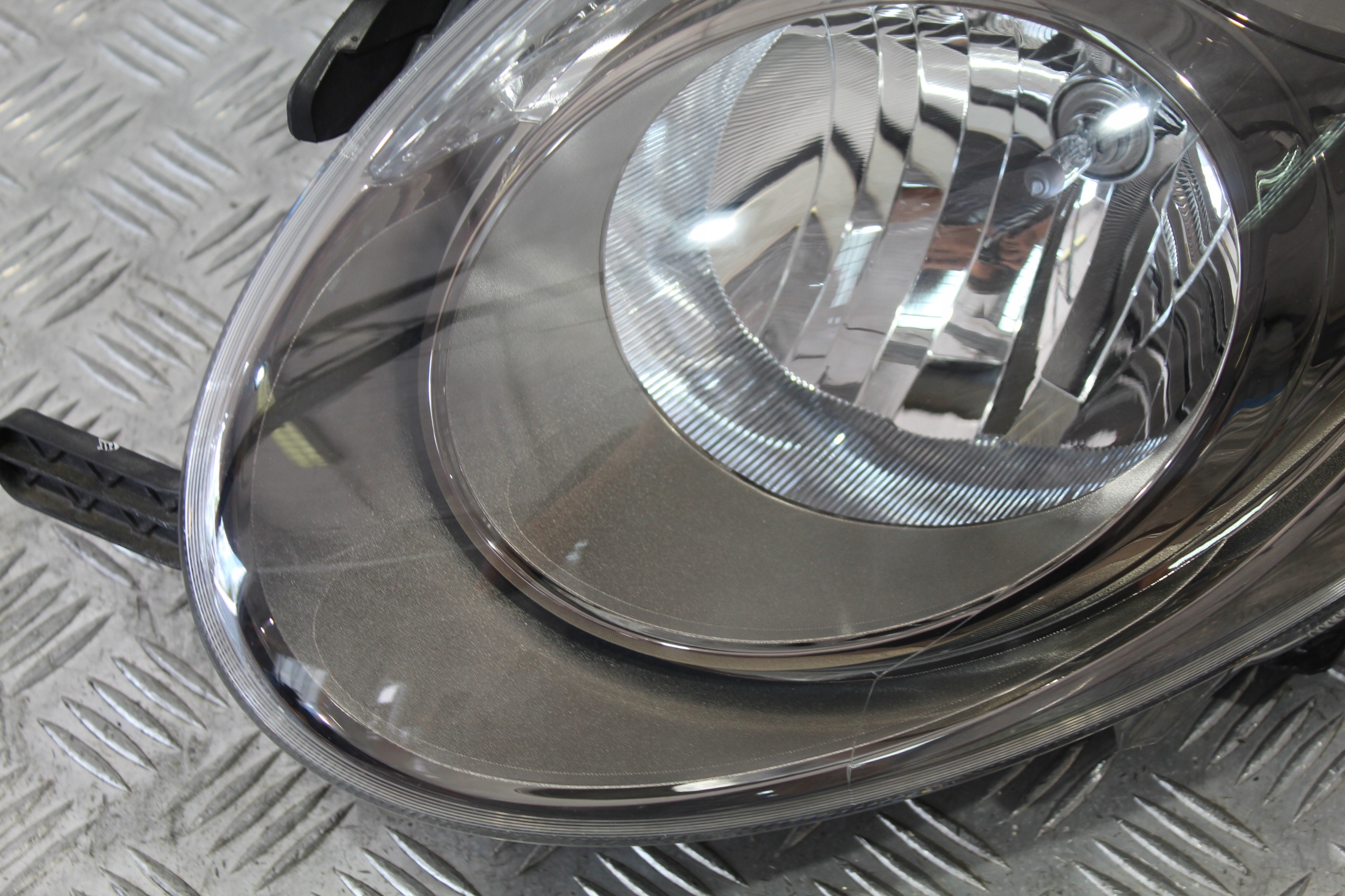 light left front FIAT 500L CROSS