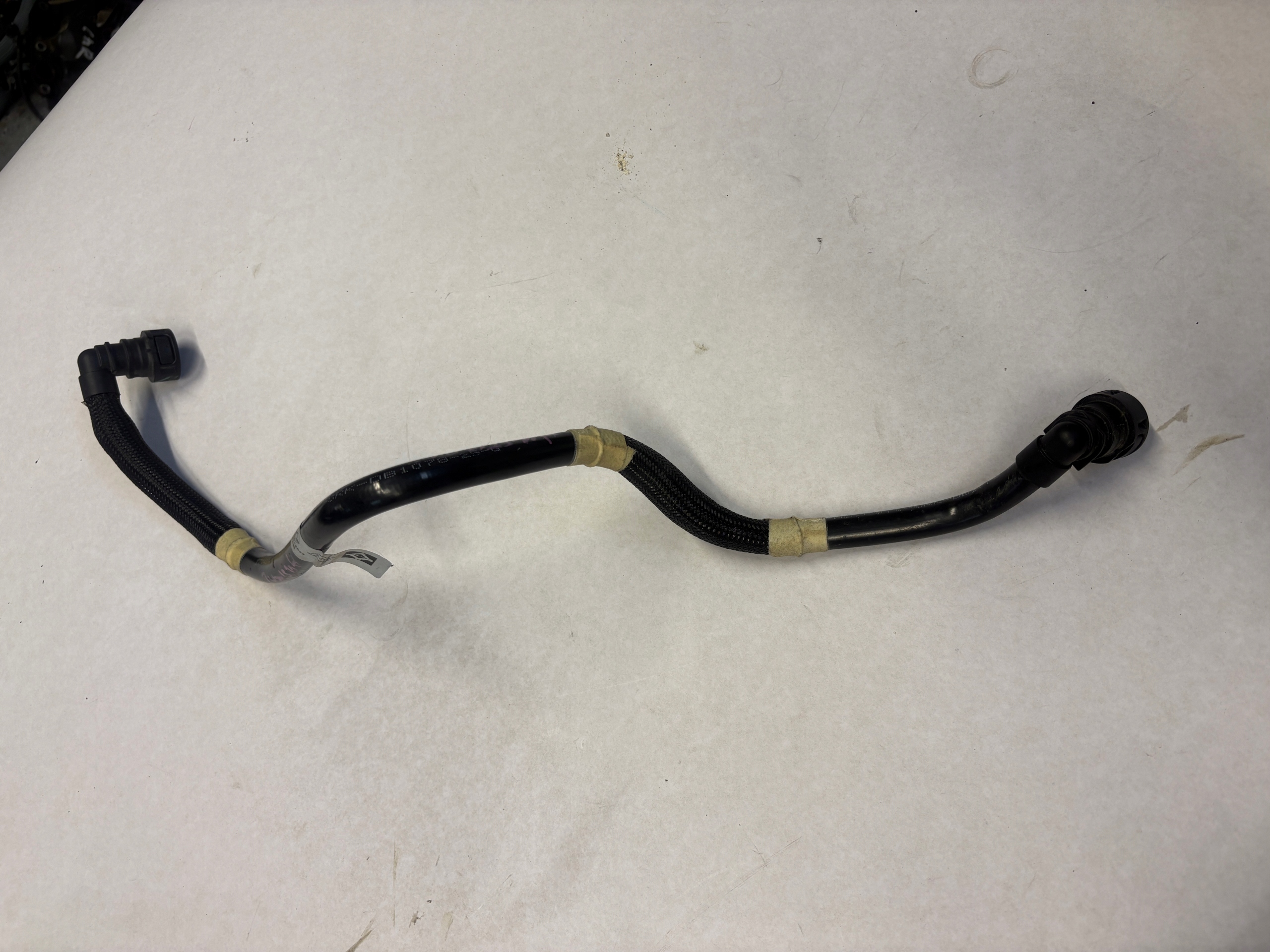 RENAULT AUSTRAL 1.2EH fuel line 210101470R