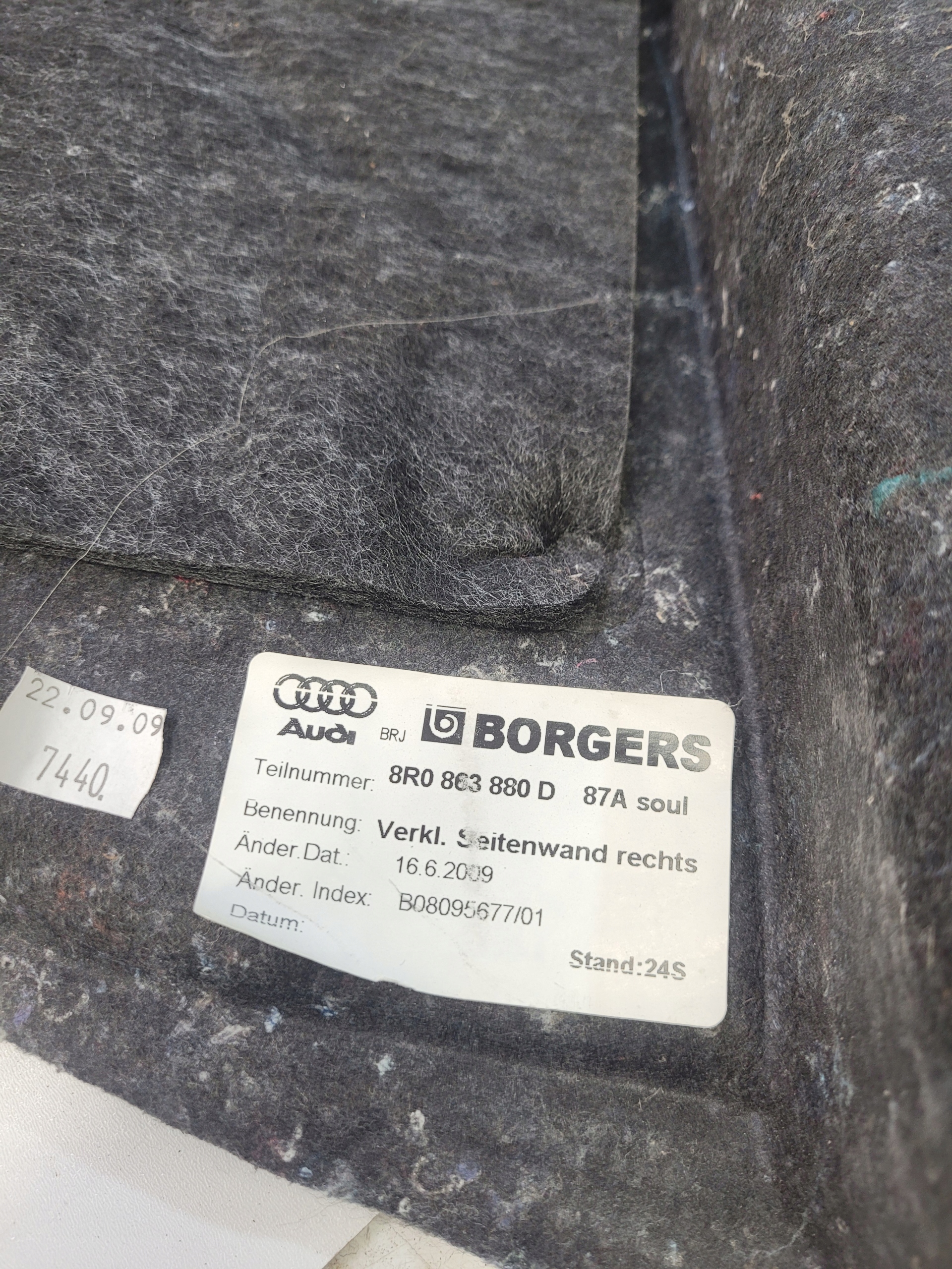 boot upholstery right AUDI Q5 8R 8R0863880D