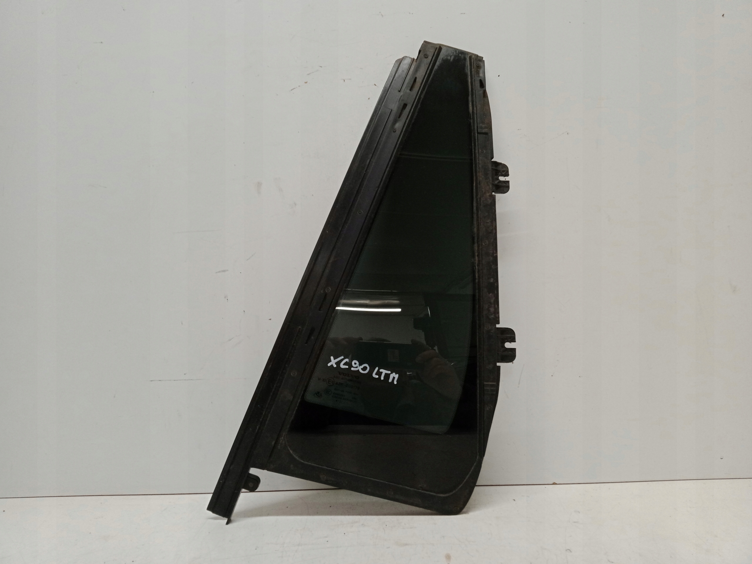 VOLVO XC90 2 II SZYBA LEWA TYLNA MAŁA KLEJONA ..4