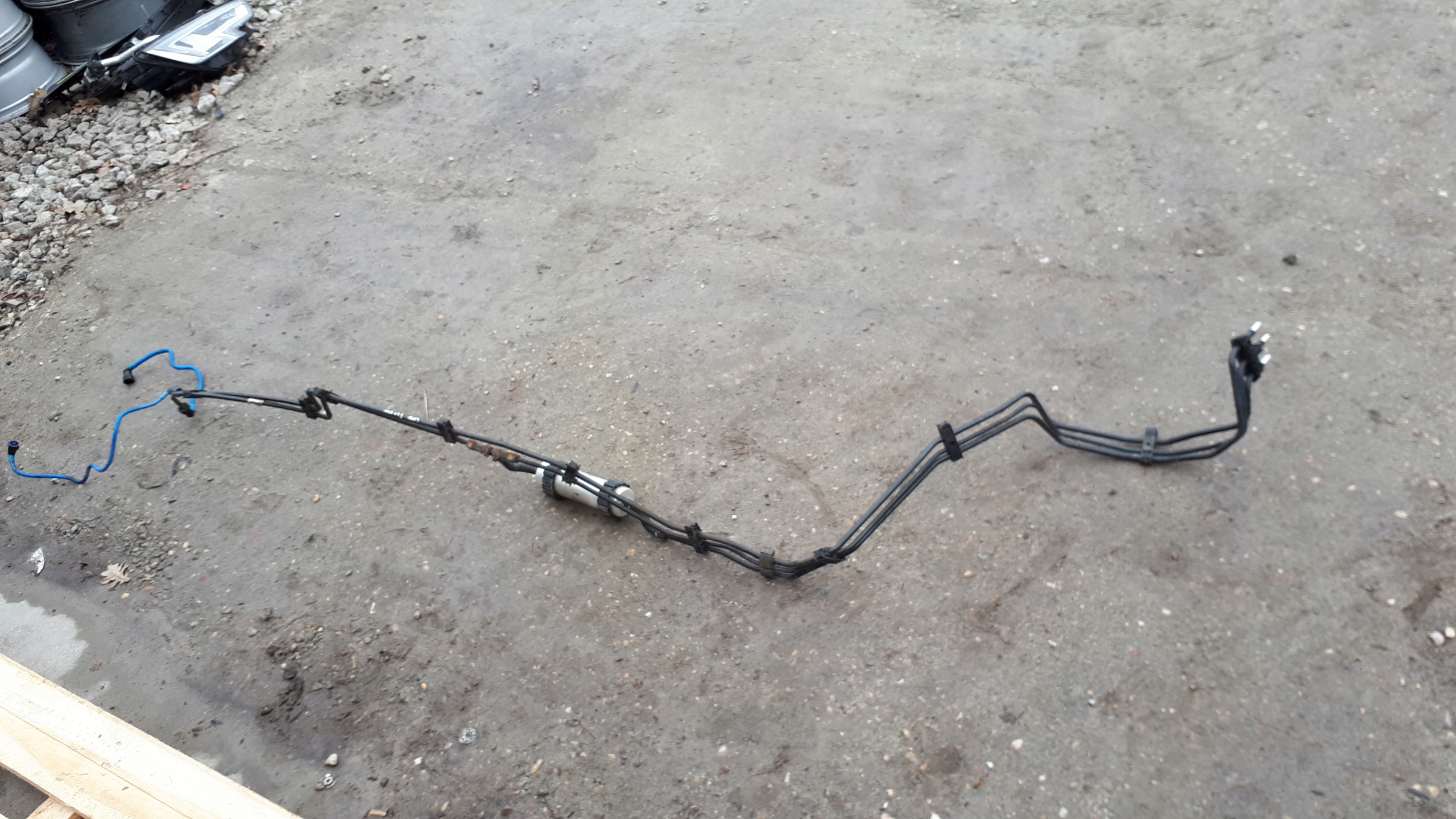 A4 B9 8W fuel line chassis 2.0 TDI A5 8W