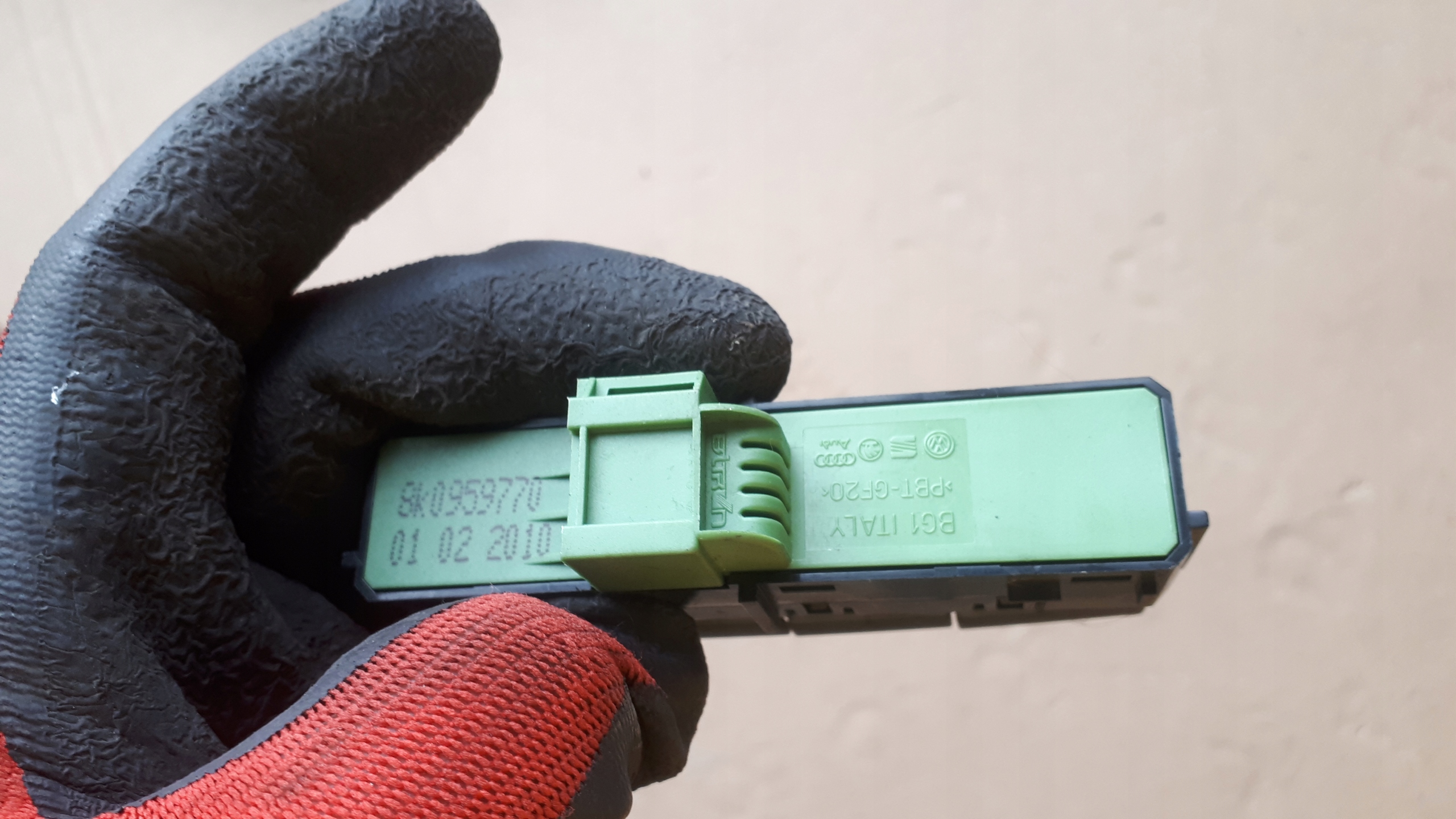 A5 8T switch PAMIECI seat A4 B8 8K0959770