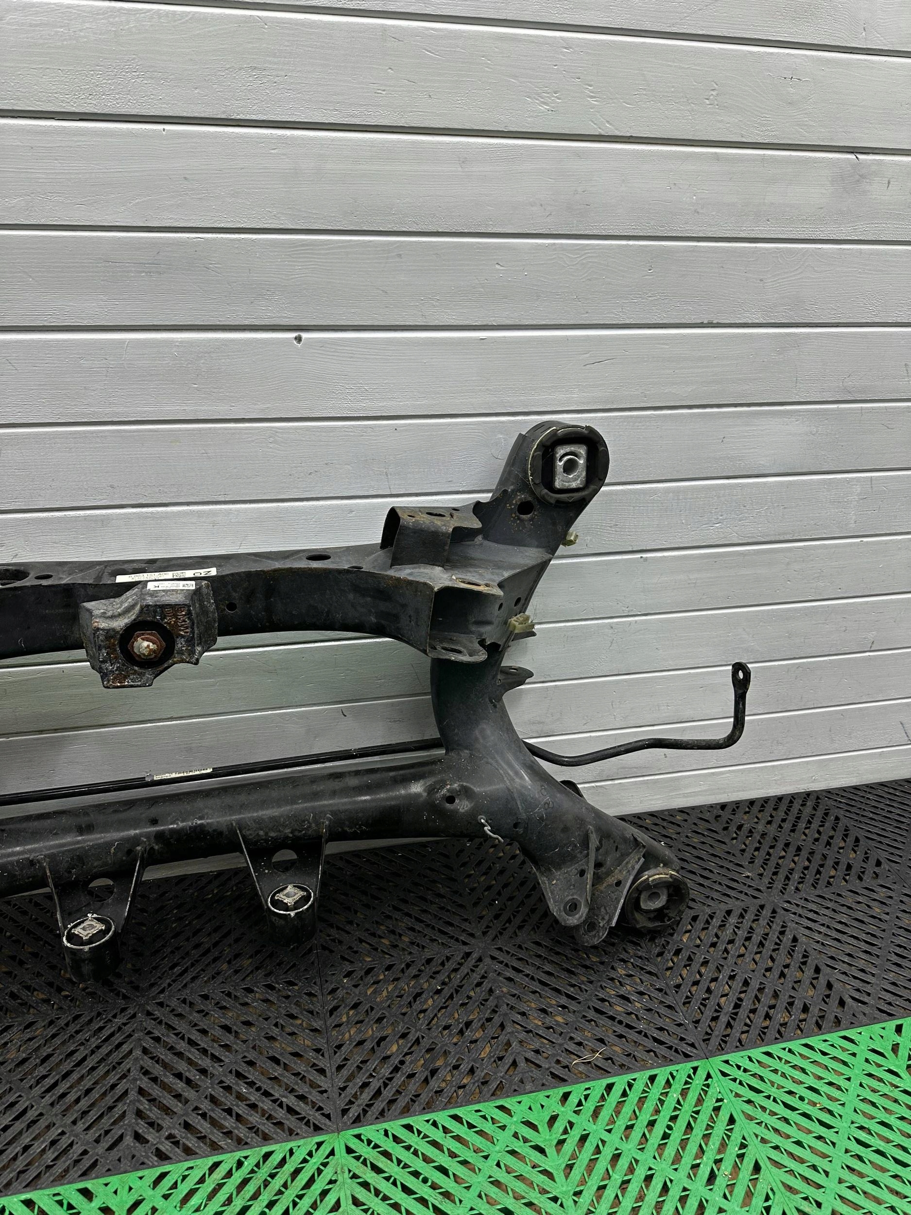 axle beam rear. BMW 4 F32 F33 6863151