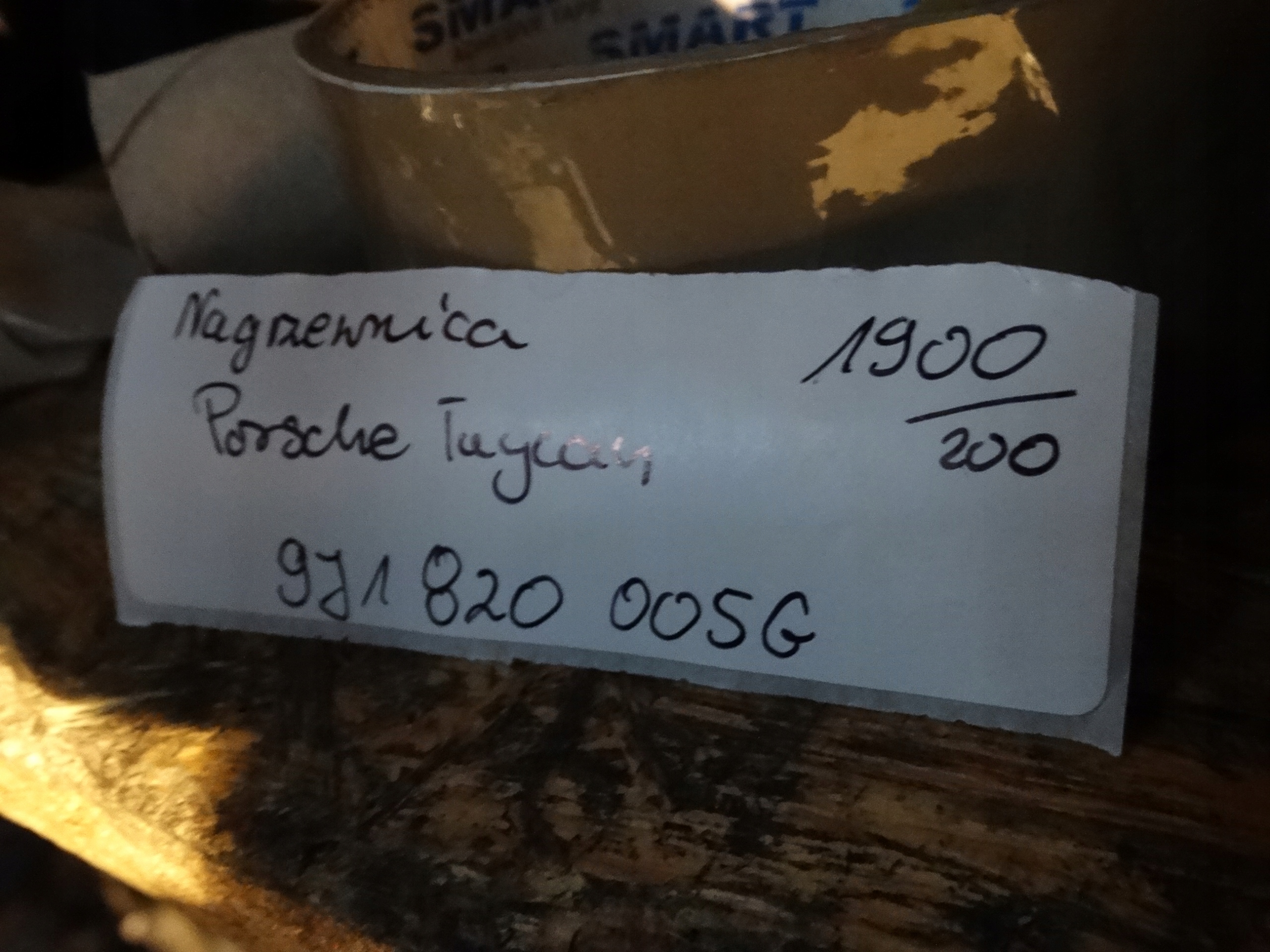 IDEALNA KPL. fütötest PORSCHE TAYCAN 1