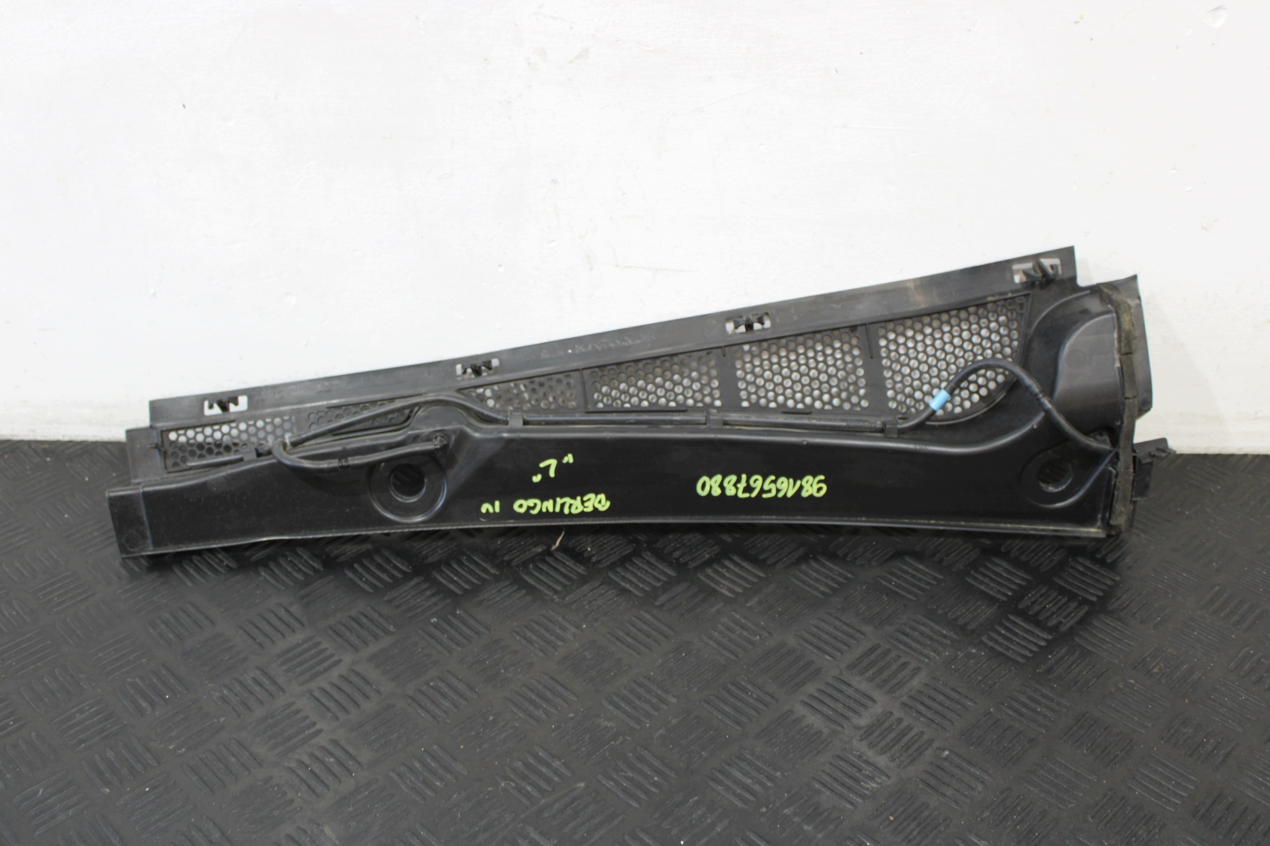 torpedo left 9816567880 CITROEN BERLINGO IV 4 2019