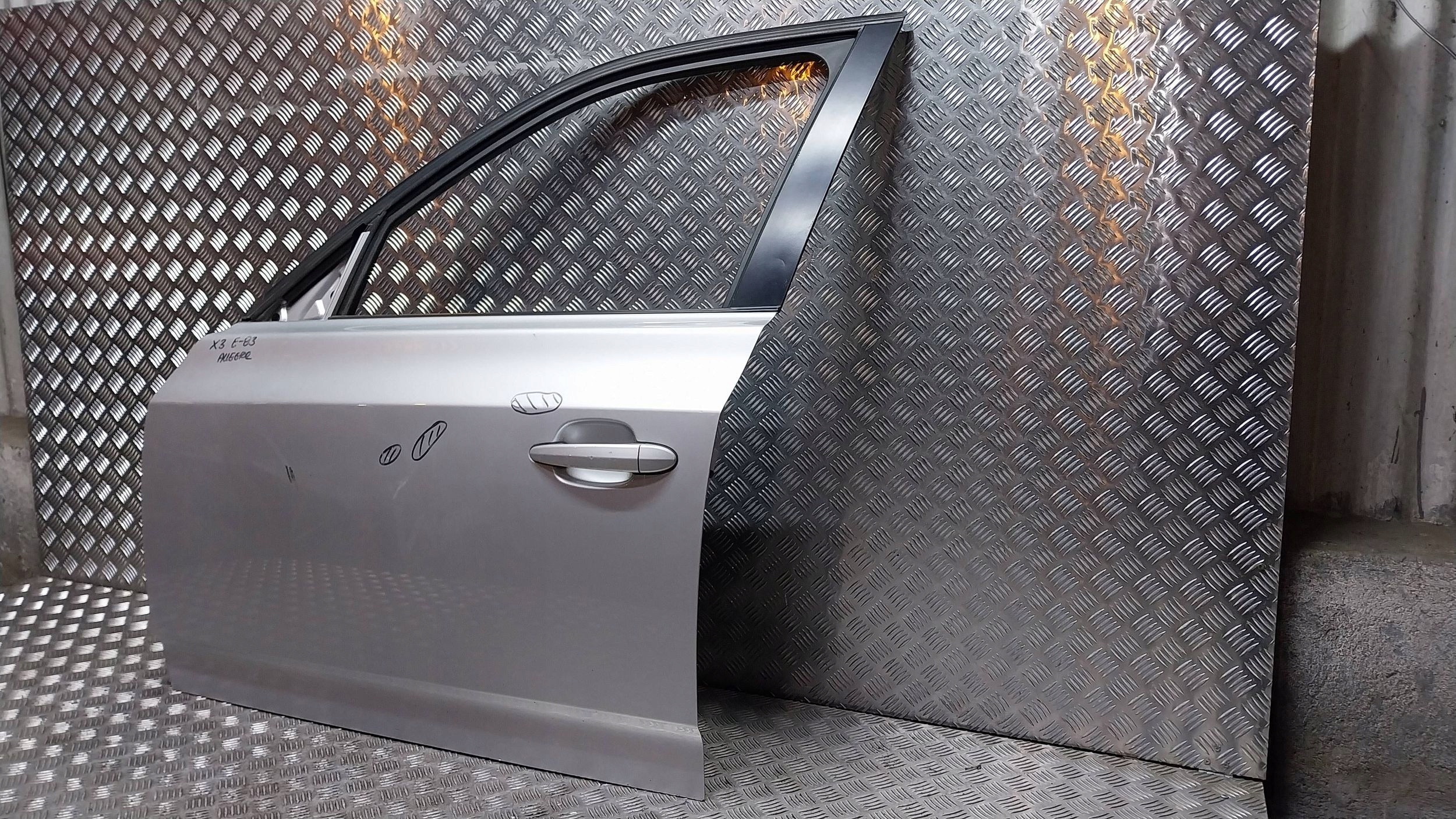 Tür vorne links BMW X3 E83 03