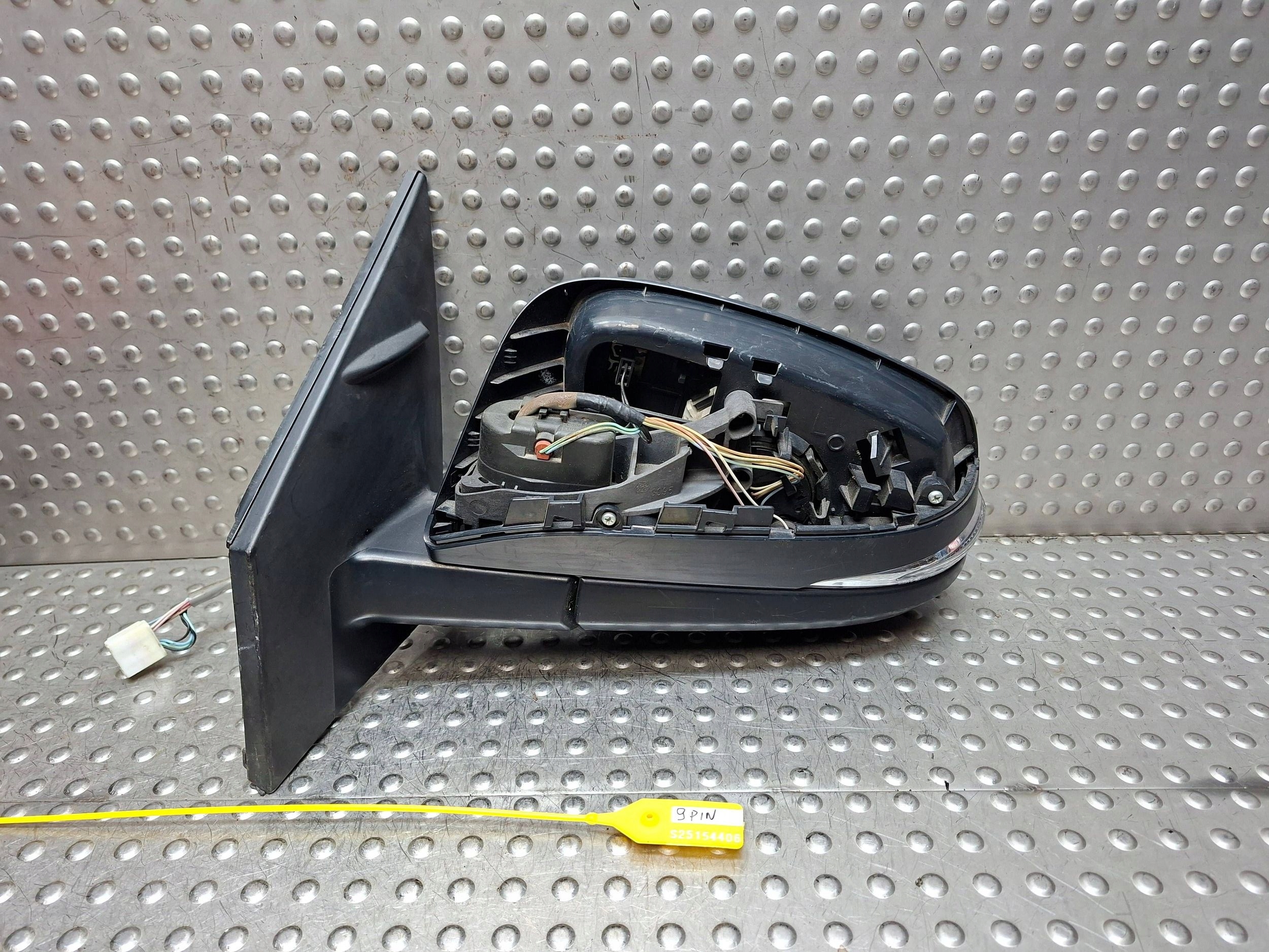 mirror left TOYOTA RAV 4 12- 9 PIN EU