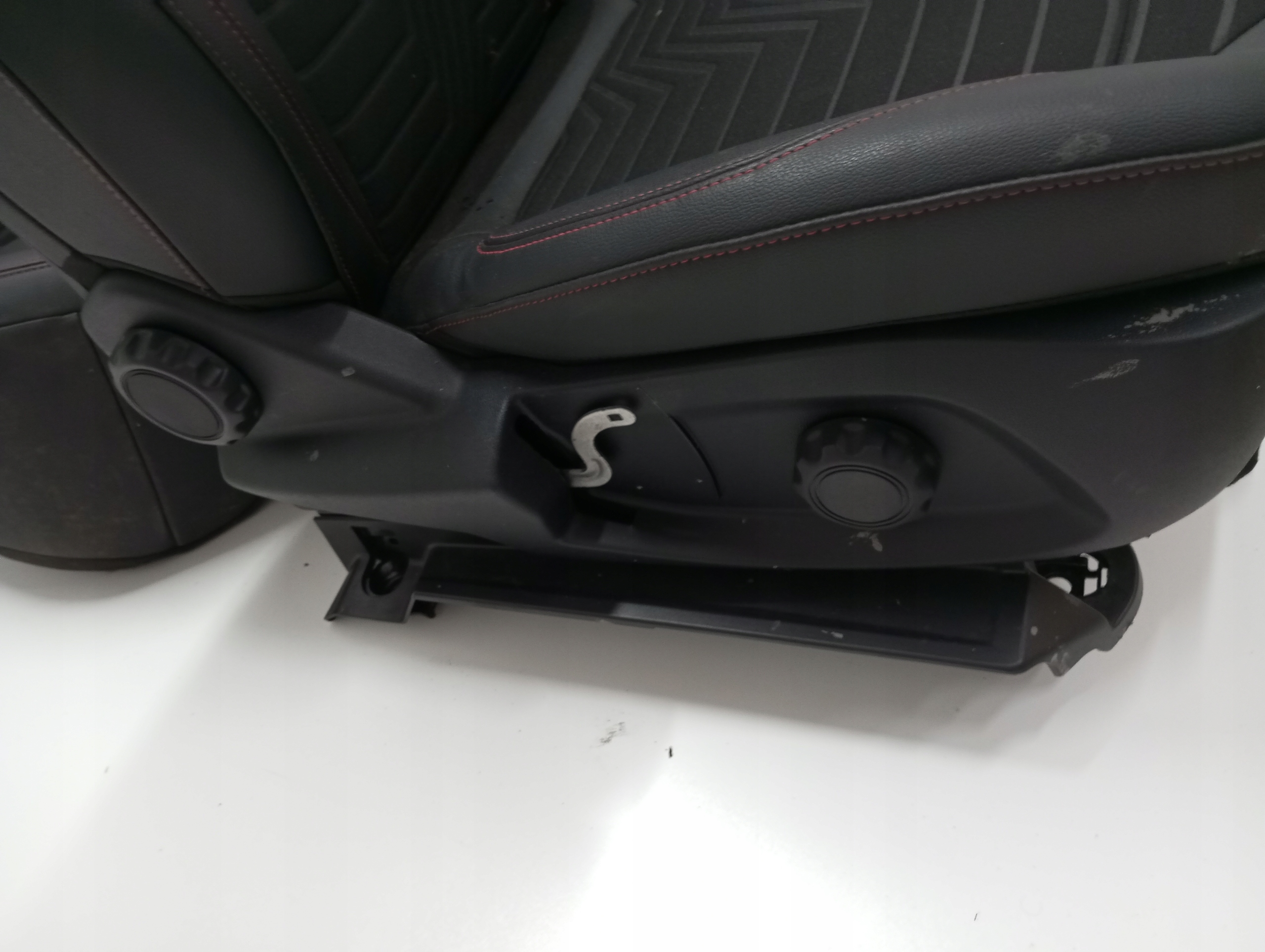 upholstery seats pol leather Ford PUMA II MK2 23R