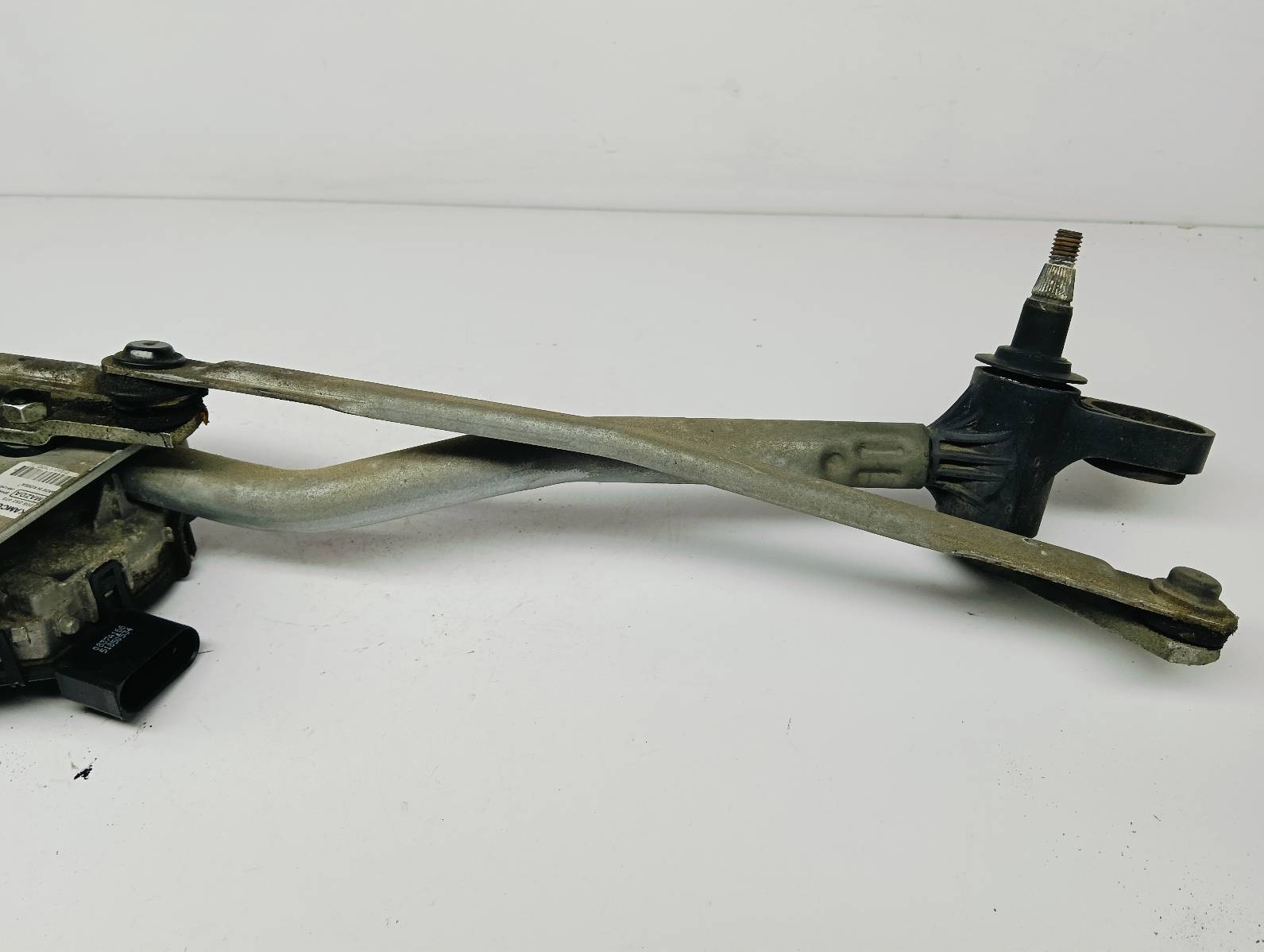 Mécanisme Essuie glaces MAZDA 3 2005r F00S2S2473