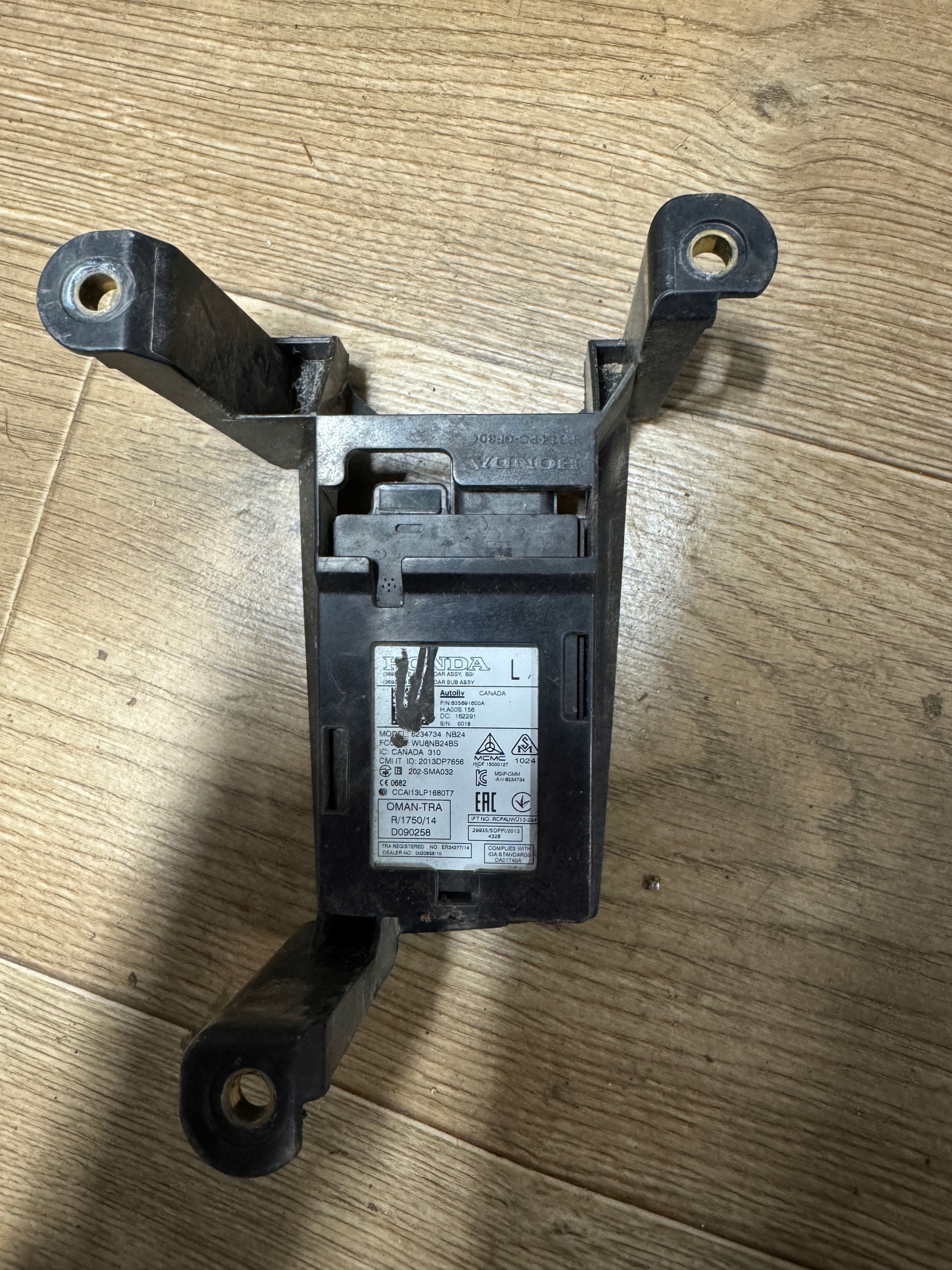 HONDA CR-V IV 2015r RADAR CZUJNIK ASYSTENT MARTWEGO POLA LEWY