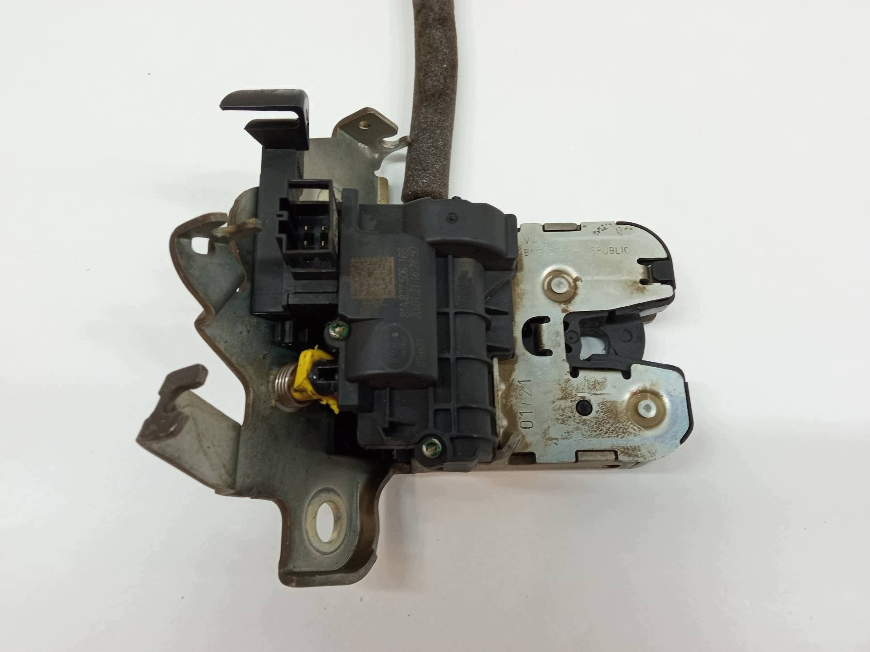 lock bonnet boot 81A827506 Audi A6 V (2018-) C8