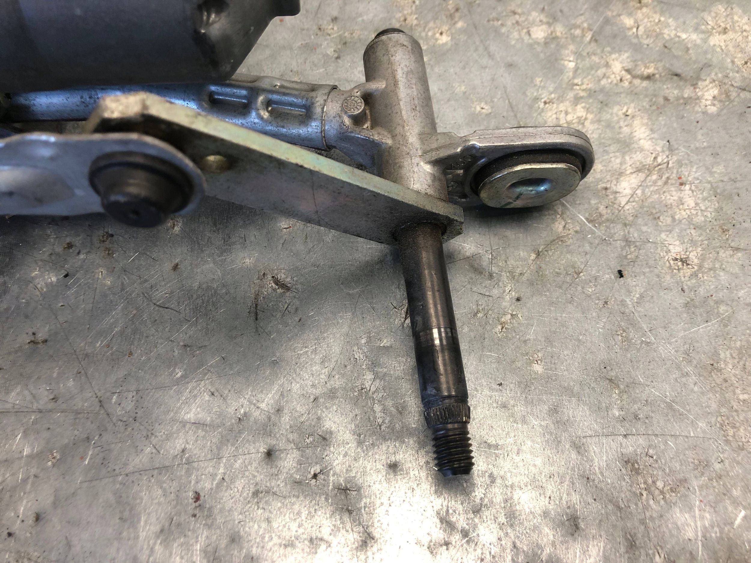 Wischergestänge BMW X1 F48 7350657