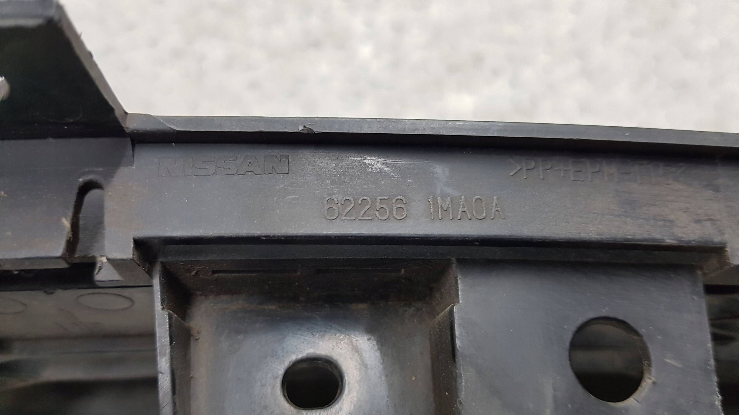 INFINITI Q70 2011 - grid central 62256 1MA0A