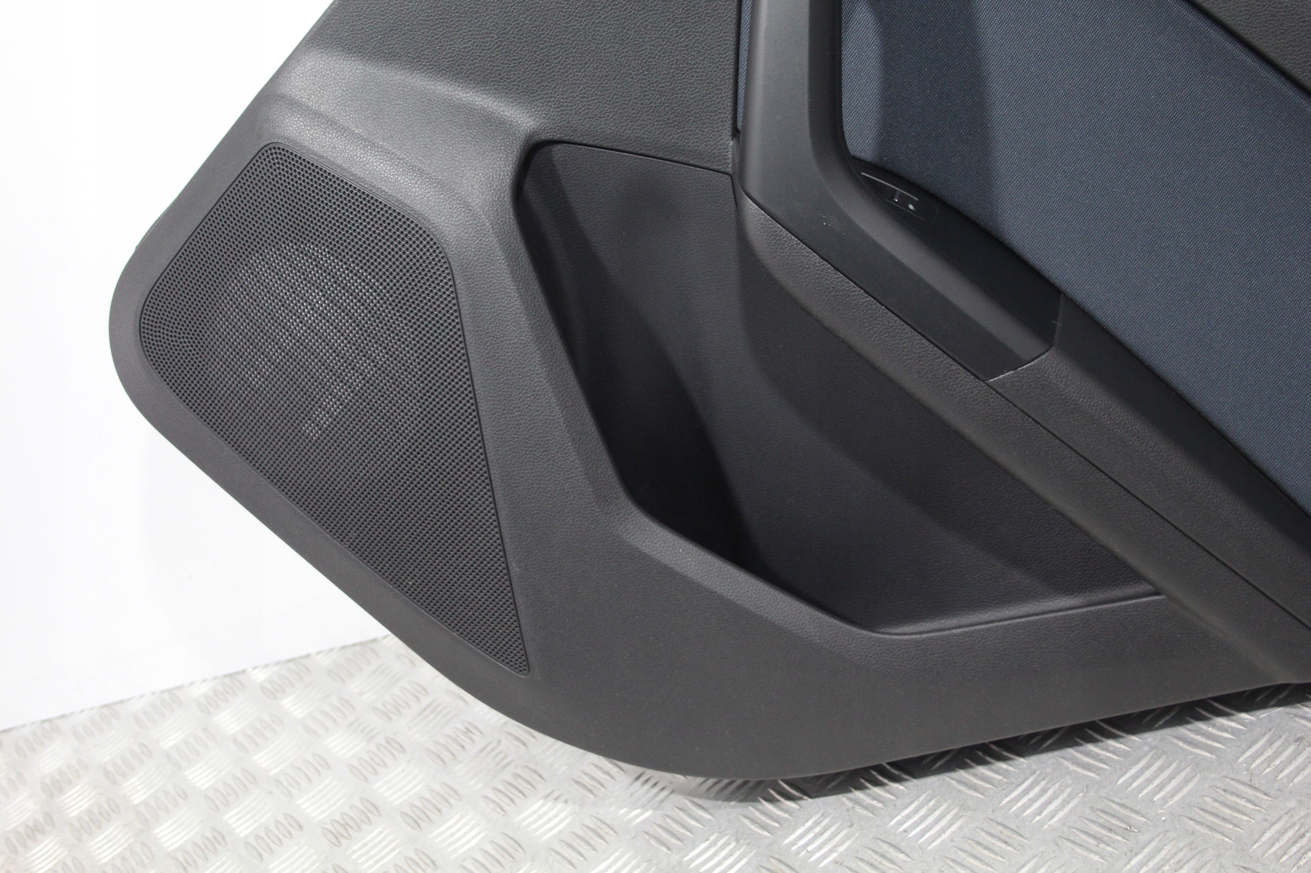 Seite Tür rechts heck SEAT ATECA 575 576