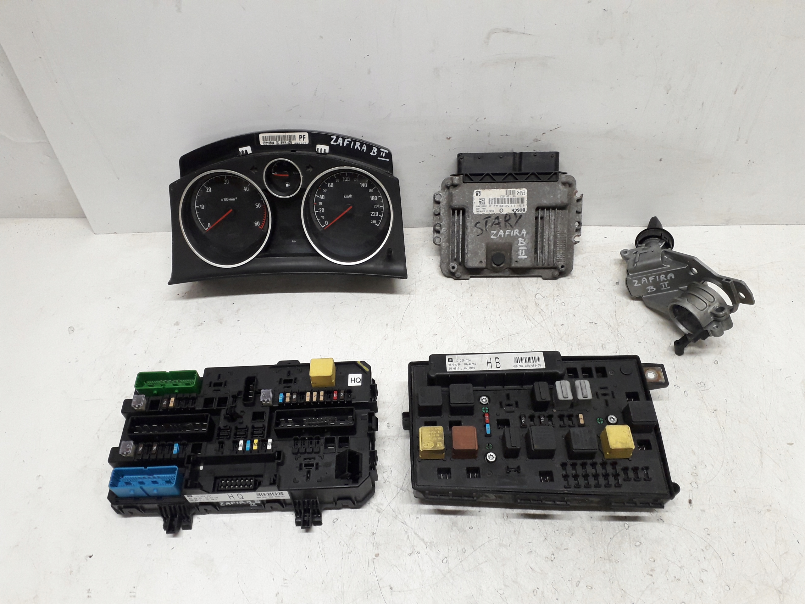 OPEL ZAFIRA B 1.9 CDTI IMMO ZESTAW STARTOWY STEROWNIK 0281012549