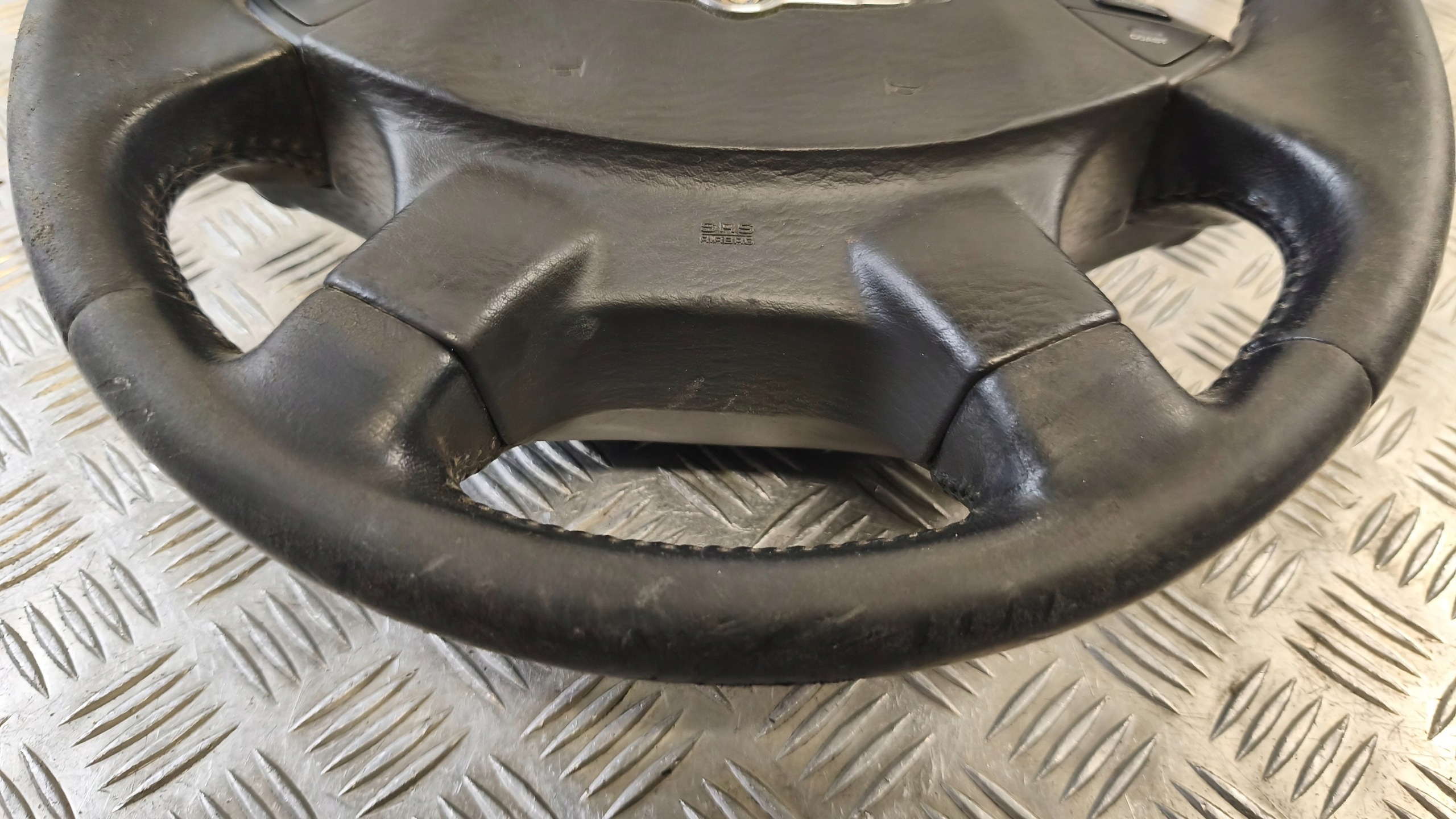 volant CHRYSLER PACIFICA 2004r 3.5B