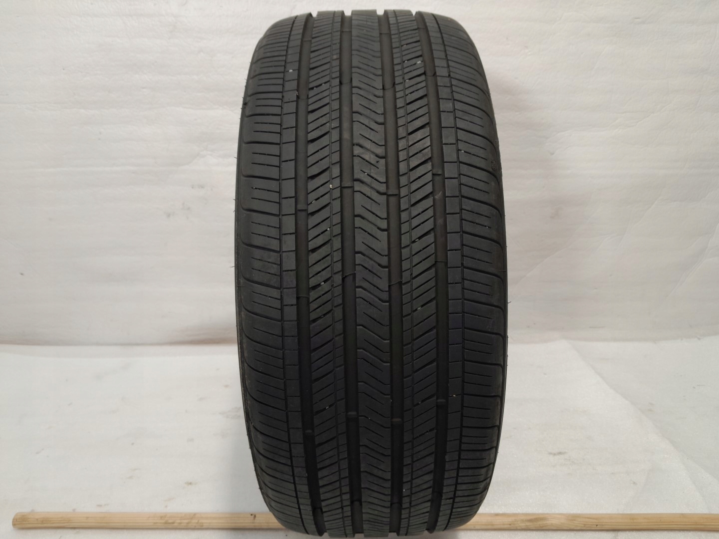Caoutchouc LETNIA GOODYEAR EAGLE TOURING 235/40 R19 96V