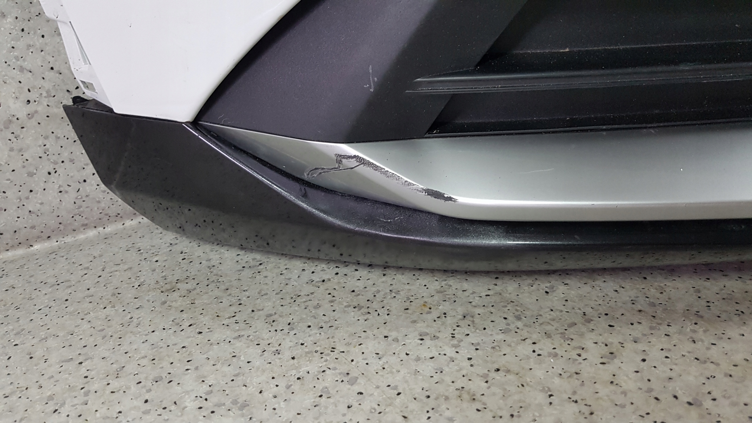 KIA SPORTAGE 5 V 2021 - bumper front 2080