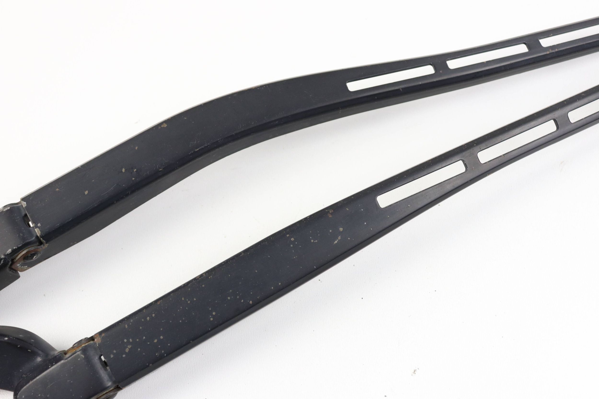 AUDI A6 C5 FL wiper arms left right 4B1955407D 4B1955408D