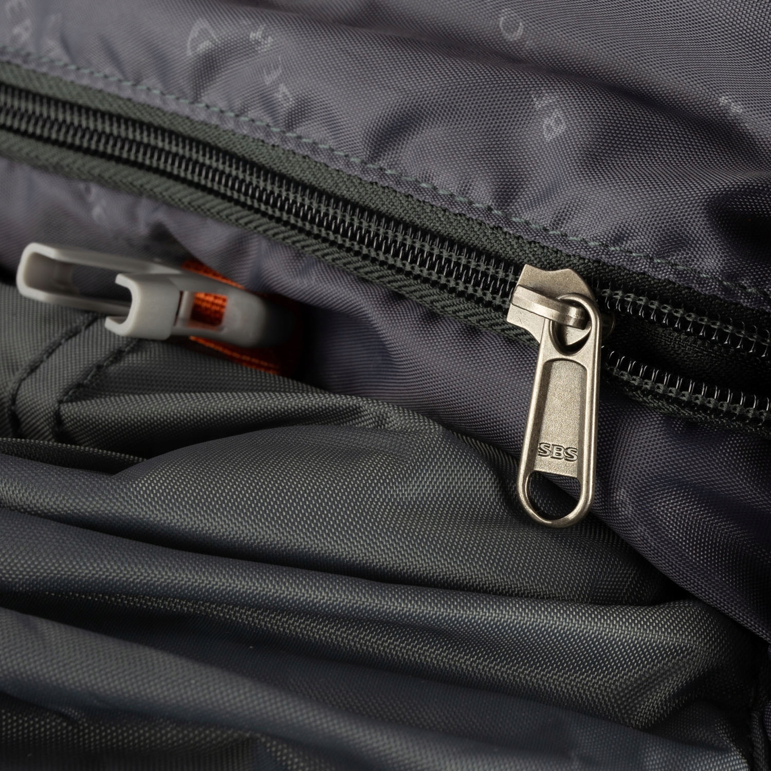 MARKOWY PLECAK BERGSON TUNNEBO 35L ODDYCHAJĄCY EAN (GTIN) 5904501349666