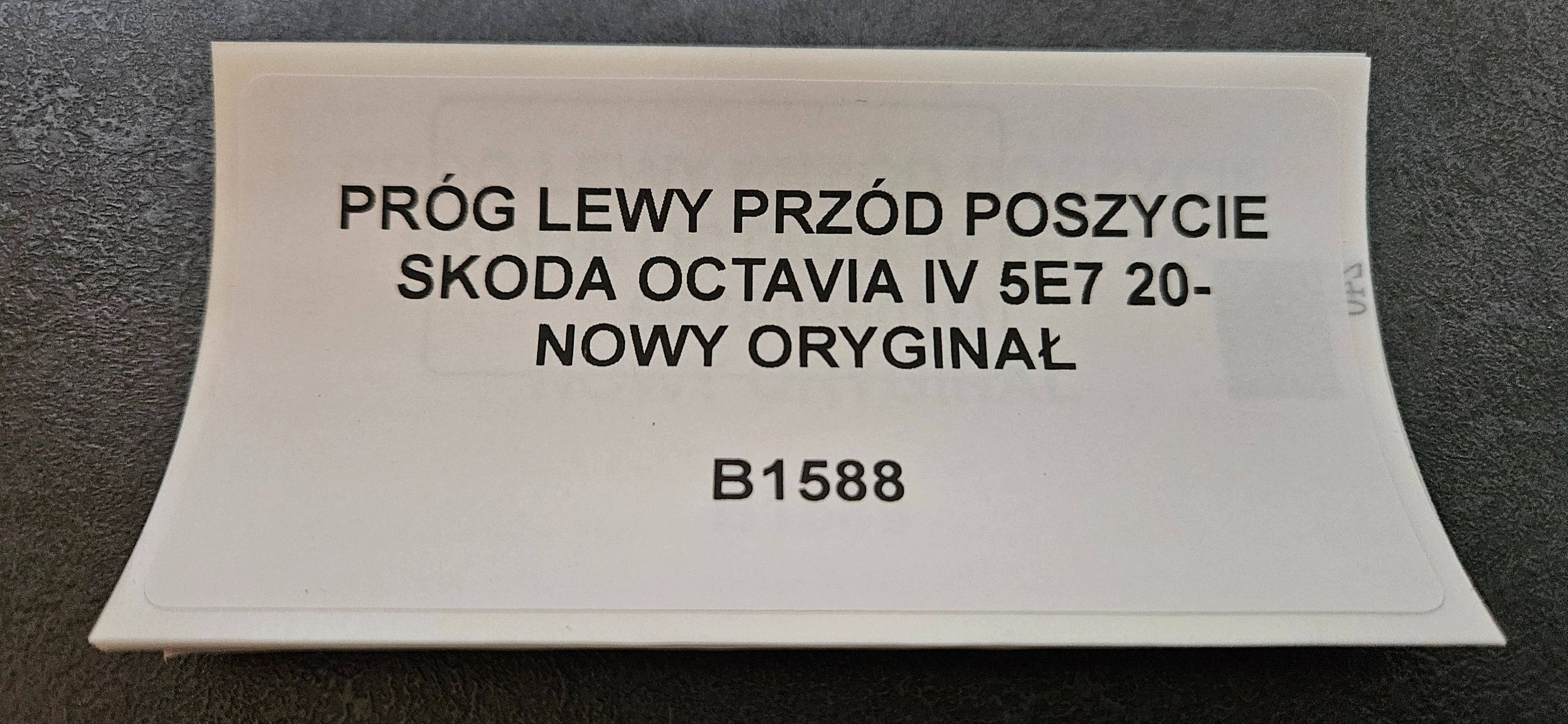 threshold left front side SKODA OCTAVIA IV 5E7 20- new original