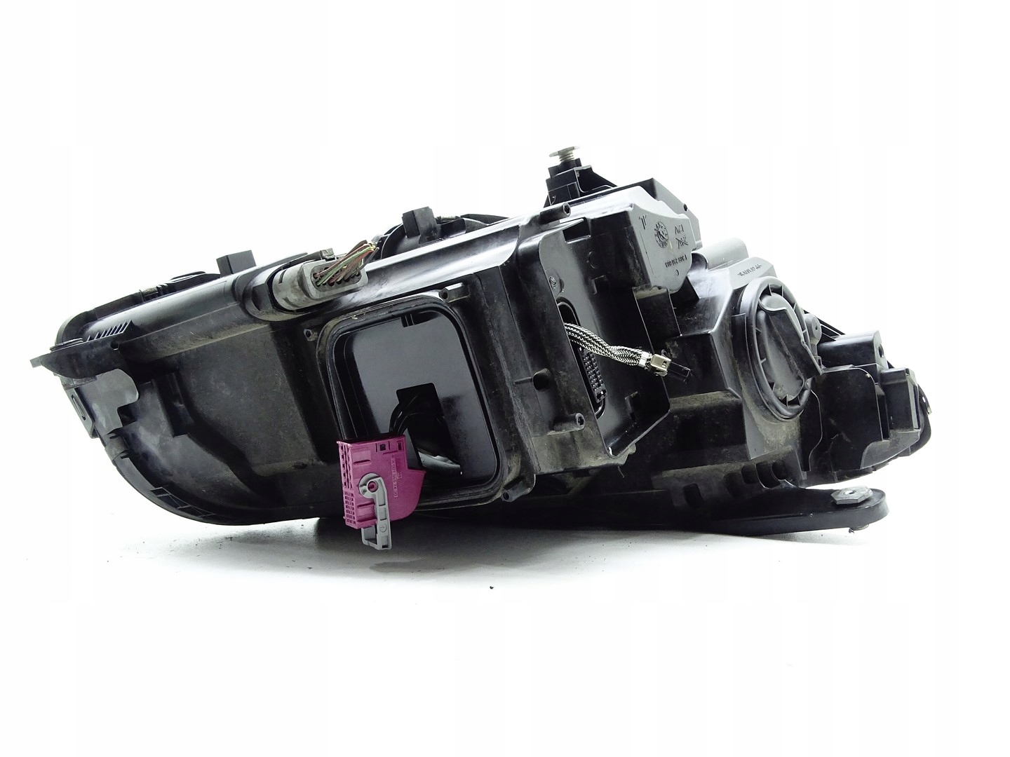 REFLEKTOR light left front front BI XENON MERCEDES CLS W218 A2188201759