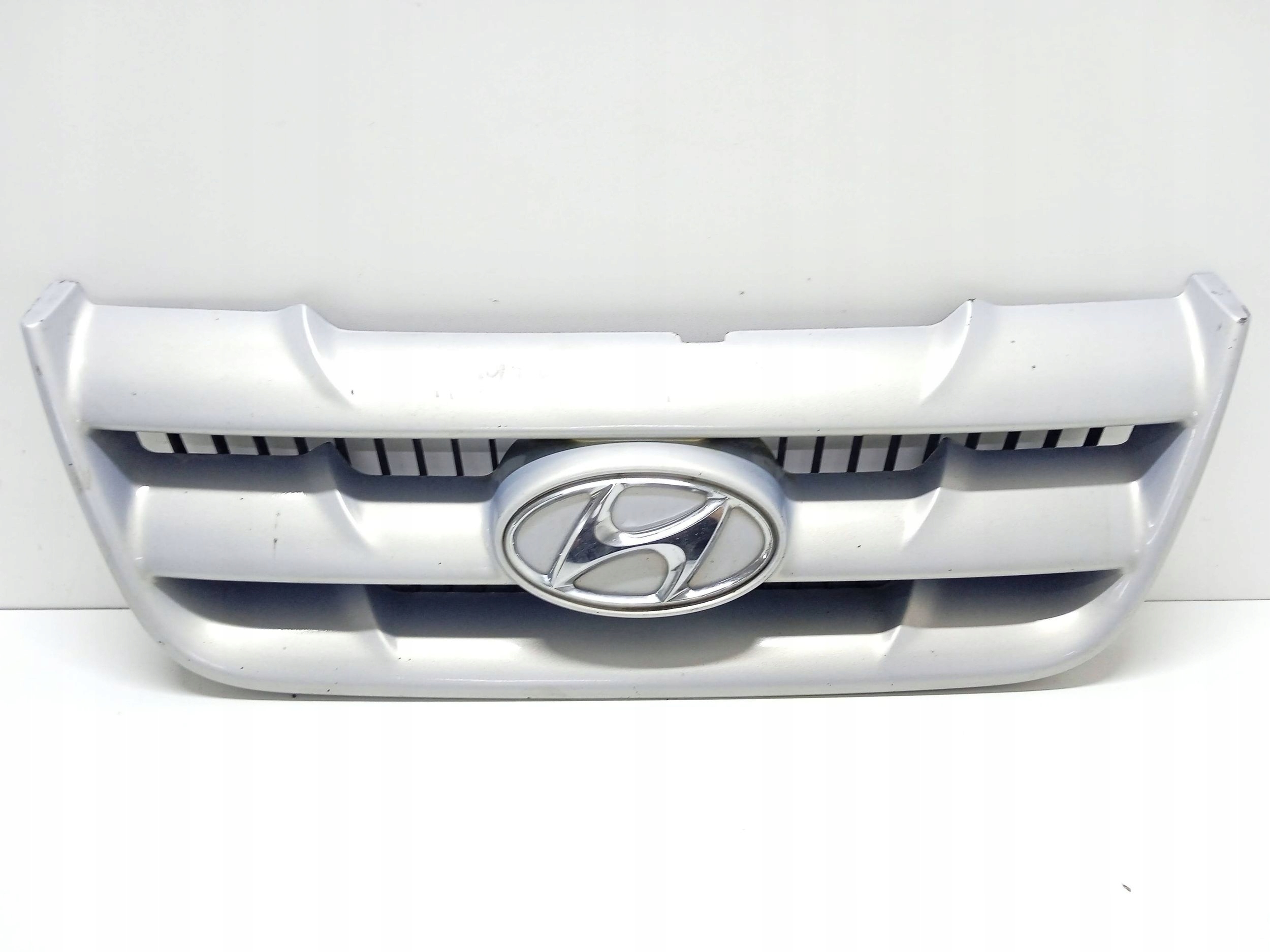 2004 Hyundai решетка радиатора передний 8636917000